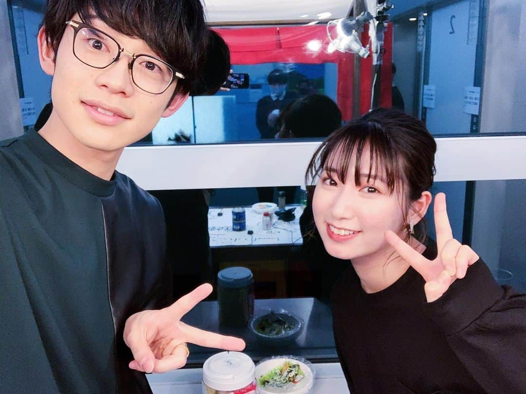 川崎鷹也さんのインスタグラム写真 - (川崎鷹也Instagram)「上野優華さんと楽しい収録でした〜🥳初めましてなのにめっちゃ素で話してたなぁ。素敵で素晴らしい人でした🙋‍♂️ #上野優華 #川崎鷹也 #収録 #トーク #instagood #instagram #instalike #instaart #instacool #instalove #instamoment #instafollow」1月15日 20時11分 - kawasaki_takaya