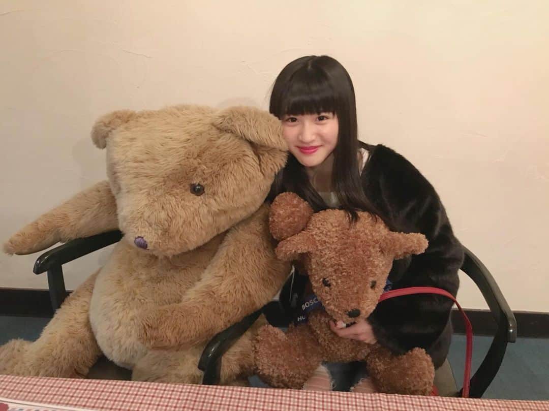 若林真帆のインスタグラム：「・﻿ ﻿写真を見返してたら出てきた🧸﻿ 3年前(？)﻿ #若林真帆」