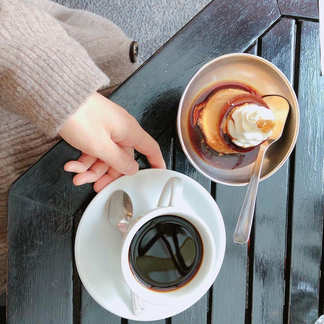 まゆみあずささんのインスタグラム写真 - (まゆみあずさInstagram)「鎌倉のおすすめカフェ🍮！ ニーズ通りの硬めプリンが食べられる昔ながらの喫茶店でした♡」1月15日 20時50分 - mameko__k