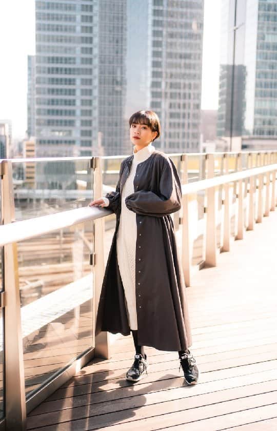 平アスカのインスタグラム：「※手に持っている携帯はスタッフさんの携帯をお借りしてます。」
