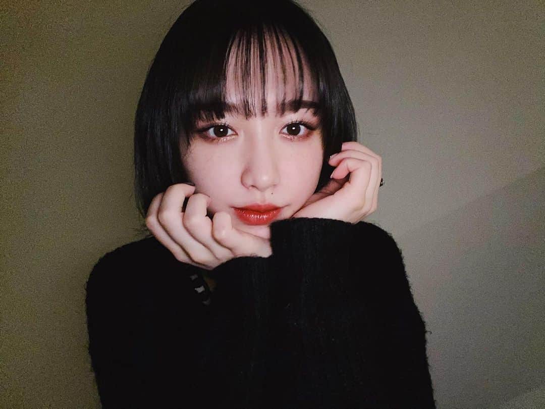吉田凜音のインスタグラム：「近影 #最近写したその人の写真」