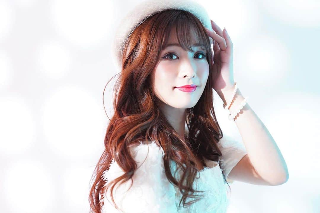 Fujikoのインスタグラム：「【お知らせ】 1月30日　15:00〜 御堂筋献血ルームCROSS CAFE Fujiko ゲストライブ出演決定！！  全国の献血ルームで唯一スタジオ完備会場✨ 番組HP  http://bbacc.net851.com  献血ルーム公開イベント✨ LINELIVEとShowroomにて同時配信予定！ 番組観覧目的の来場はOKです！ 献血のご協力もよければ😖  #Fujiko#献血#公開イベント#ライブ」