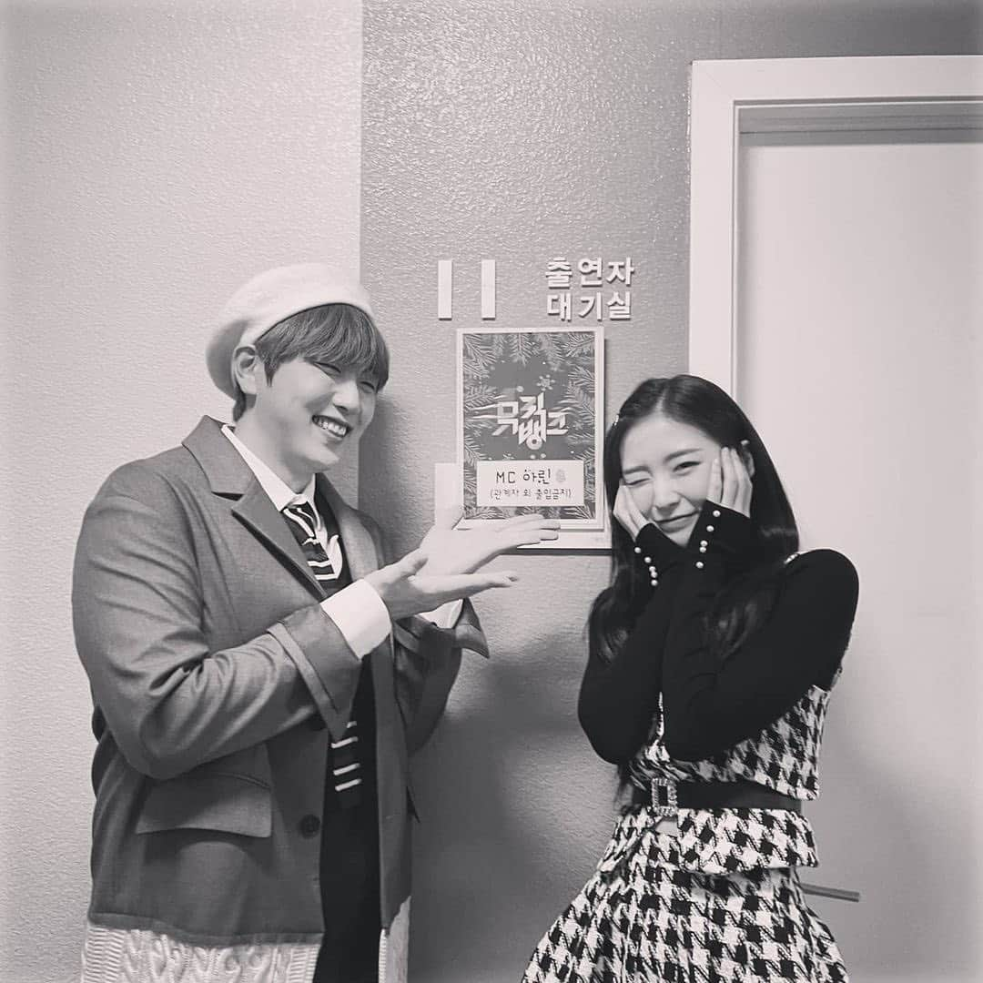 アリンさんのインスタグラム写真 - (アリンInstagram)「210115 @ye._.vely618 instagram update ——— #arin#arinohmygirl#ohmygirlarin#ohmygirl#kpop#binnie#hyojung#yooa#seunghee#mimi#jiho#choiyewon#최예원#아린#컴백#막내#미미#유아#비니#지호#승희#효정#오마이걸#アリン#아린오마이걸#가수」1月15日 22時17分 - arinarchive