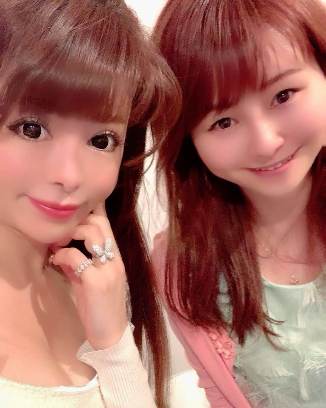 滝沢姫さんのインスタグラム写真 - (滝沢姫Instagram)「﻿ ﻿ ﻿ ﻿ ﻿ ﻿  ﻿  ﻿ コロナでまた﻿ ﻿ ﻿ ﻿ ﻿ 緊急事態宣言でてしまっていろんなこと怖いです…﻿  ﻿  ﻿  ﻿ ﻿ ﻿ ﻿ ﻿ ﻿  ﻿ でもでも怖くなって動かなくなるんじゃなくて﻿ ﻿ ﻿ ﻿ ルールは守って一生懸命頑張っていくので﻿ ﻿ ﻿ ﻿ ﻿ 姫を応援してください💗守ってください💗﻿  ﻿  ﻿  ﻿ ﻿ ﻿ ﻿  ﻿  ﻿ だからあなたもコロナ怖がりすぎず気をつけてください🎀﻿  ﻿  ﻿ ﻿ ﻿ ﻿  ﻿  ﻿  ﻿  ﻿ 今できることは自分と向き合って本当の気持ち知って💗﻿  ﻿  ﻿  ﻿ ﻿ ﻿ ﻿ ﻿ ﻿ ﻿ ﻿  ﻿ あなたの叶えたいこと本気で頑張ってみませんか？﻿ ﻿  ﻿  ﻿ ﻿ ﻿ ﻿ ﻿ ﻿ ﻿ ﻿  ﻿ ✨努力は裏切らない✨﻿  ﻿  ﻿ ﻿ ﻿  ﻿  ﻿ 結果が出なくても﻿ ﻿ ﻿ ﻿ その努力は絶対に無駄になりません✨﻿  ﻿ ﻿ ﻿ ﻿ ﻿  ﻿ 努力してるから﻿ ﻿ ﻿ ﻿ 周りが認めてくれて応援してくれるんです🌹﻿  ﻿  ﻿ ﻿ ﻿ ﻿  ﻿  ﻿ この自粛期間中にあなたがしたいこと見つけてみましょ💗﻿  ﻿  ﻿  ﻿ ﻿ ﻿ ﻿ ﻿ ﻿ ﻿  ﻿ オンラインで姫と一緒にあなたの本当の幸せ💗﻿ ﻿ ﻿ ﻿ ﻿ したいことみつけましょ⭐️﻿ ﻿ ﻿ ﻿ ﻿ ﻿ ﻿ ﻿ ﻿  ﻿ ﻿  ﻿ ﻿ ﻿ ﻿ ﻿ 恋愛だけじゃなく﻿ ﻿ ﻿ ﻿ コミニケーションうまくいって転職したり自分の夢見つけたり﻿ ﻿ ﻿ ﻿ ﻿ 人生ぜん〜ぶうまくいっちゃうお姫様学校の姫メソッド✨⭐️✨﻿ ﻿ ﻿ ﻿ ﻿ ﻿  ﻿  ﻿ ﻿ ﻿ ﻿ ﻿ ﻿ お姫様学校って﻿ ﻿ ﻿ ﻿ おバカなことしてると思われるかもしれませんが…﻿ ﻿ ﻿ ﻿ ﻿ 幸せになれるために楽しいではなく真剣に﻿ ﻿ ﻿ ﻿ 自分と向き合って頑張ってるので成果100%出てるんです✨﻿ ﻿ ﻿ ﻿ ﻿ ﻿ ﻿ ﻿ ﻿ ﻿ ﻿ ﻿ ﻿ ﻿  ﻿ 綺麗になりたい✨幸せになりたい✨﻿ ﻿ ﻿ ﻿ 愛されたい💗大切にされたい💗お姫様は﻿ ﻿ ﻿ ﻿ お姫様体験レッスンに90分5500円にきてください💗﻿ ﻿ ﻿ ﻿ ﻿ ﻿ 遠方の方はオンラインでも可能です⭐️﻿ ﻿  ﻿  ﻿  ﻿  ﻿ ﻿ ﻿ ﻿ ‪﻿ ﻿ ﻿ 12月13日　19時30分〜21時　満席﻿ ﻿ 12月20日　16時30分〜18時　満席﻿ ﻿ 12月29日　14時30分〜16時　満席﻿ ﻿ ﻿ ﻿ 1月3日　16時〜17時30分　満席﻿ ﻿ 1月16日 18時30分〜20時﻿ ﻿ 1月23日　19時〜20時30分﻿ ﻿ 1月31日　18時30分〜20時﻿ ﻿ ﻿ ﻿ ﻿ ﻿ ﻿ ﻿ ﻿ ﻿ ﻿ ﻿ #お姫様学校#滝沢姫#姫メゾット﻿ ﻿ ﻿ ・﻿ ・﻿ ・﻿ ﻿ ﻿ #お姫様#お姫様になりたい#大切にされたい﻿ #本当の魔法はあなたの勇気#お姫様になる魔法﻿ #プリンセスになりたい#大切にされる﻿ #大切にされる方法#幸せになれる方法﻿ #愛される女性#モテテク#愛されたい﻿ #恋愛セミナー#愛されテクニック#恋愛テクニック ﻿ #上品#特別扱いされたい#キラキラ女子 ﻿ #愛される女性#綺麗になりたい﻿ #愛されたい#甘え上手#幸せになりたい﻿ #魅力的#魅力的な女性#魅力的になりたい﻿ #尽くされたい#愛される方が幸せ#夢叶えたい﻿ ﻿ ﻿ ﻿  ﻿ ﻿  ﻿ ﻿  ﻿ ﻿  ﻿ ﻿  ﻿ ﻿  ﻿ ﻿  ﻿ ﻿」1月15日 22時19分 - hime.takizawa