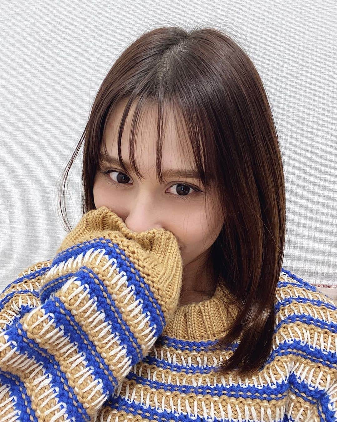 高島ゆみさんのインスタグラム写真 - (高島ゆみInstagram)「. . . @zara のメンズニット🧶 . セールでゲットかわいすぎ🥺💗💗 . . . #zara #zaraニット #zaramen」1月15日 22時22分 - yumi_tksm