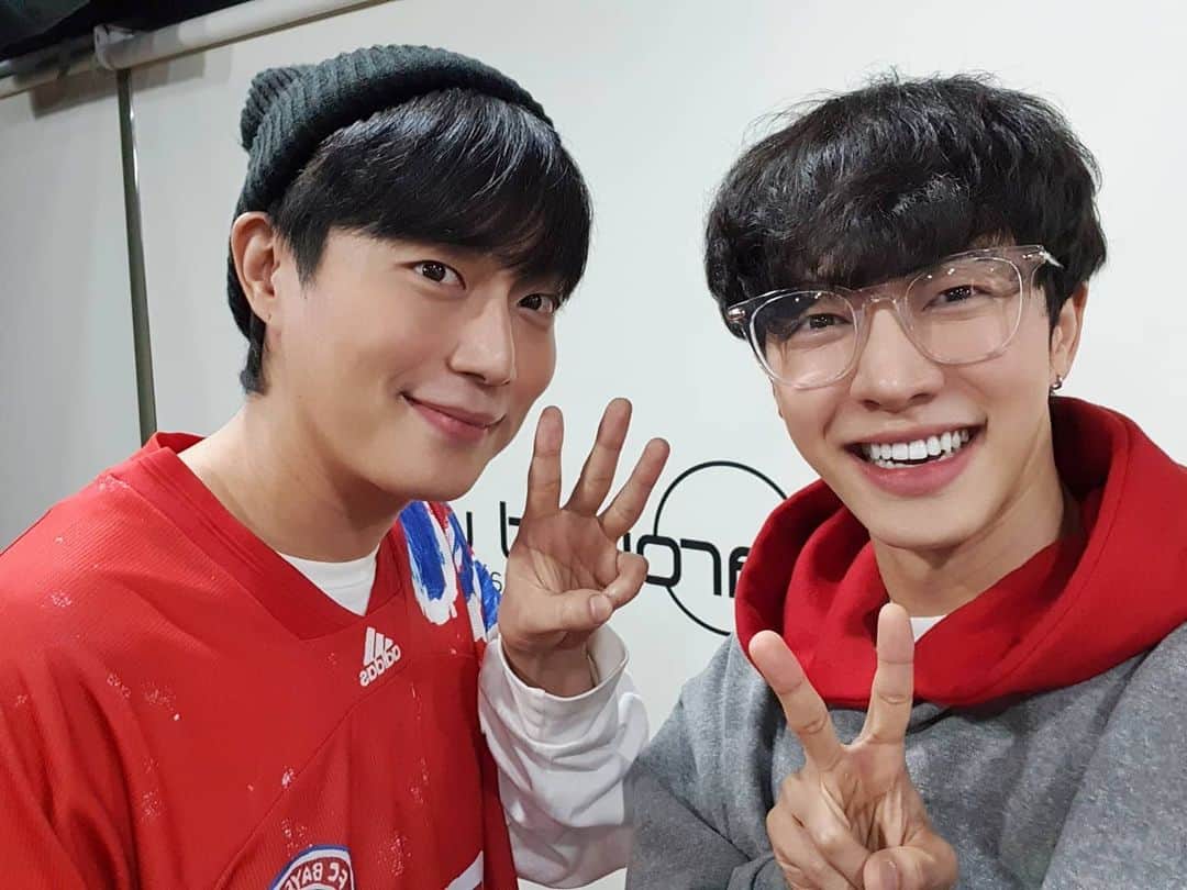 ギグァンのインスタグラム：「진짜 진짜 즐거웠습니다. 좋은 금요일 밤 보내세요☺😊😁😄 좋은 것들로 곧 돌아오겠습니다.」