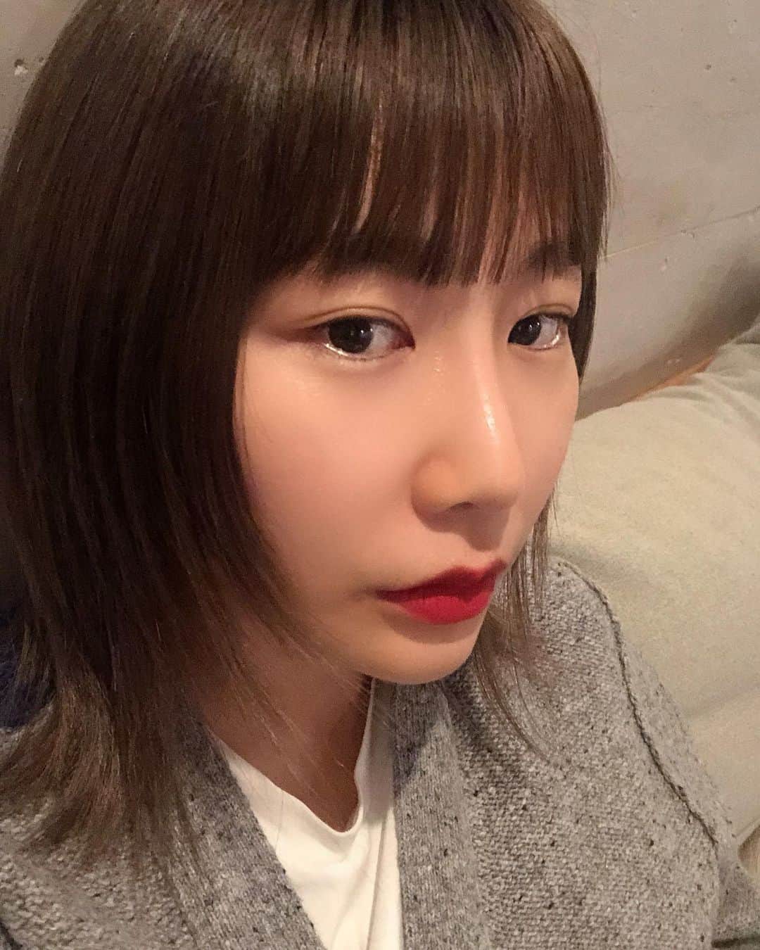 ジェアのインスタグラム：「오늘 라방 즐거웠어 💜🐥」