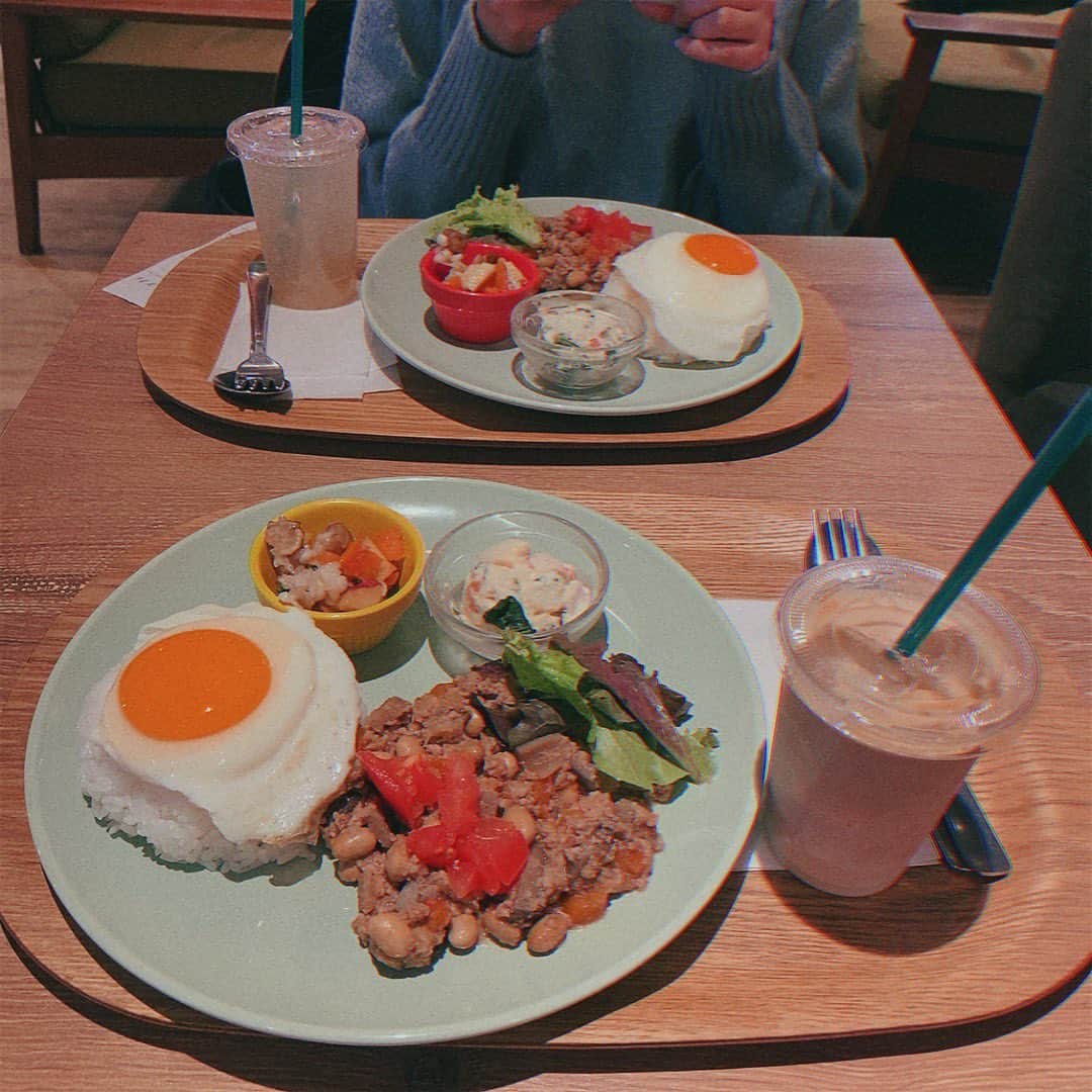 西山なずなのインスタグラム：「. あいちゃんと食べたガパオライス♡♡ おいしすぎたっ！」
