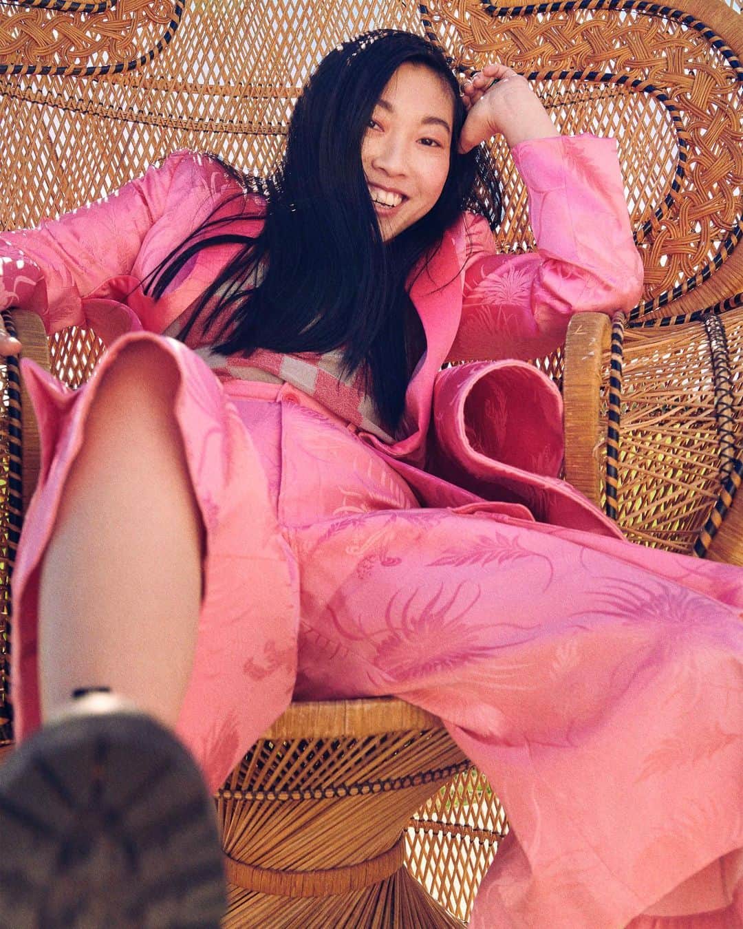 Harper's BAZAARさんのインスタグラム写真 - (Harper's BAZAARInstagram)「How much of @Awkwafina is real, and how much is a persona? “Awkwafina is still someone that comes without all of the layers of anxiety. She is more confident than Nora,” says Nora Lum, professionally known as @Awkwafina, in our February cover story. “Nora does hide behind her still. I don’t see how Nora exists in Awkwafina’s world yet. I don’t see how I could have done this without Awkwafina, which is weird.” Head to the link in our bio to see the full cover story written by E. Alex Jung (@e_alexjung).  Photographer: @ryanmcginleystudios Stylist: @yashuasimmons Hair: @sapongjohnnie Makeup: @hollysilius  Manicure: @thuybnguyen Author: @e_alexjung Production: @portfolio_one Set design: @jcmolinasetdesign  #Awkwafina wears @jw_anderson, @judy__turner, @tiffanyandco, @celine, @isabelmarant, @gucci and @miumiu」1月15日 23時22分 - harpersbazaarus