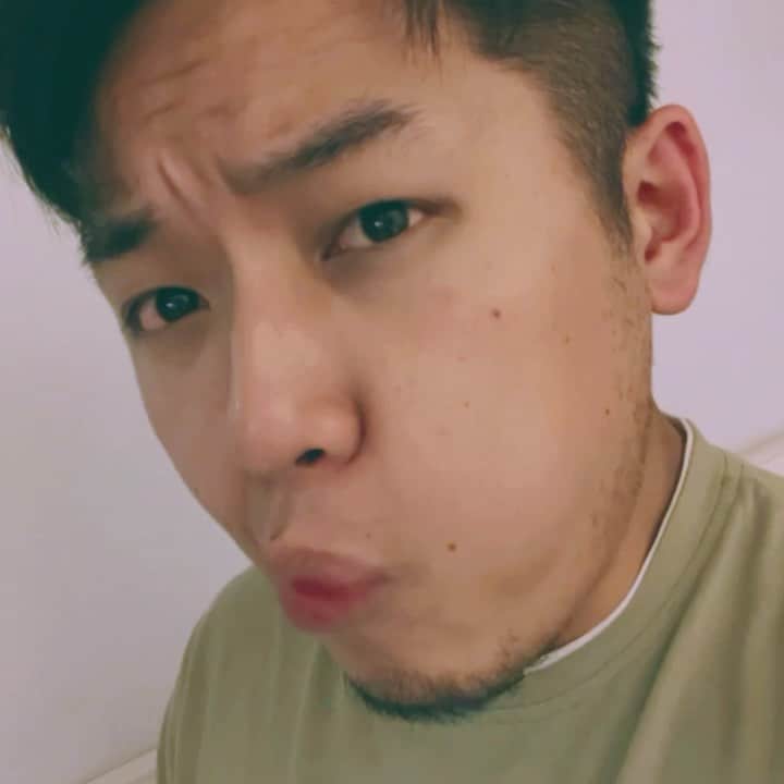FATKINGのインスタグラム：「™️ I bet you looped this video 100 times. ♻️ #Beatbox #WhyAmISoAddictive #CantStopThinkingOfBillieJean」