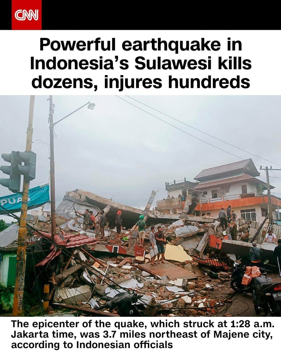 CNNさんのインスタグラム写真 - (CNNInstagram)「Dozens were killed and hundreds more injured after a 6.2-magnitute earthquake hit Indonesia's Sulawesi island early Friday, the country's disaster mitigation agency said. Thousands of residents fled their homes to seek safety following the quake, which could be felt strongly for five to seven seconds and damaged at least 300 houses in Majene, the agency said. Search and rescue efforts are ongoing. Tap the link in our bio for updates on this developing story.⁠ ⁠ (📸: Rudy Akdyaksyah/AP)」1月15日 23時40分 - cnn