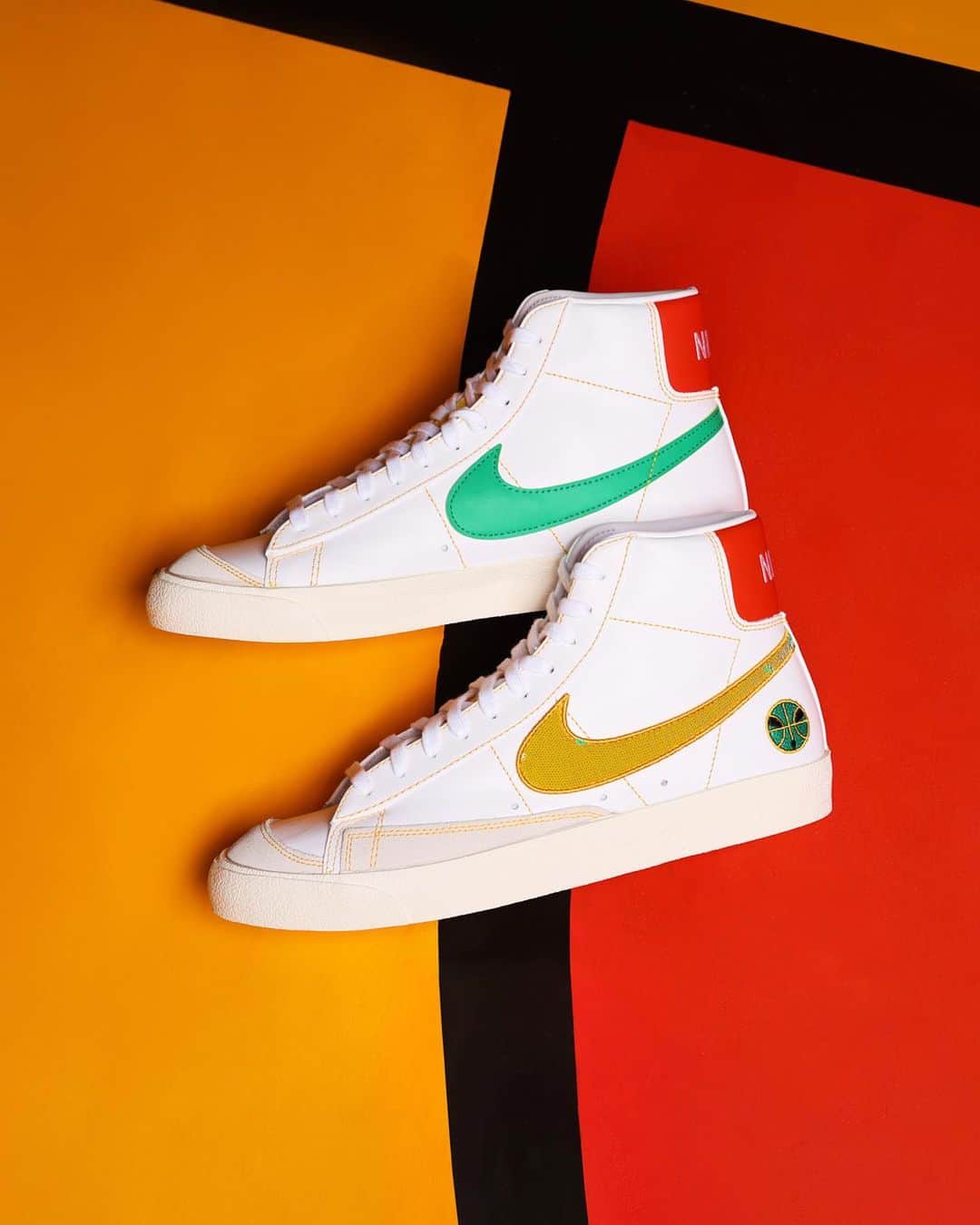 Foot Lockerさんのインスタグラム写真 - (Foot LockerInstagram)「Inspired by Nike’s fictional time traveling basketball team 🏀🚀The Rayguns collection is available now!」1月16日 0時05分 - footlocker