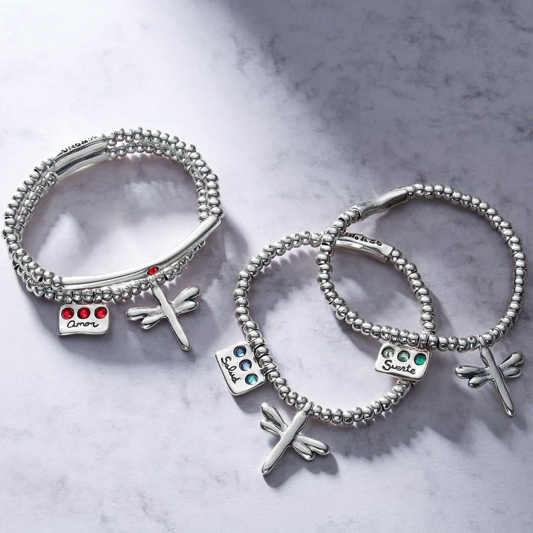 のインスタグラム：「Amor, salud y suerte 💫❤️. Estos son nuestros tres deseos para este 2021. Difícil elección...Si te tuvieras que quedar con una, ¿cuál sería?🤔 #ColecciónFreedom #UNOde50 Love, health and luck 💫❤️. These are our three wishes for this 2021. Hard choice but if you had to keep one... which one would it be? 🤔#FreedomCollection #UNOde50」
