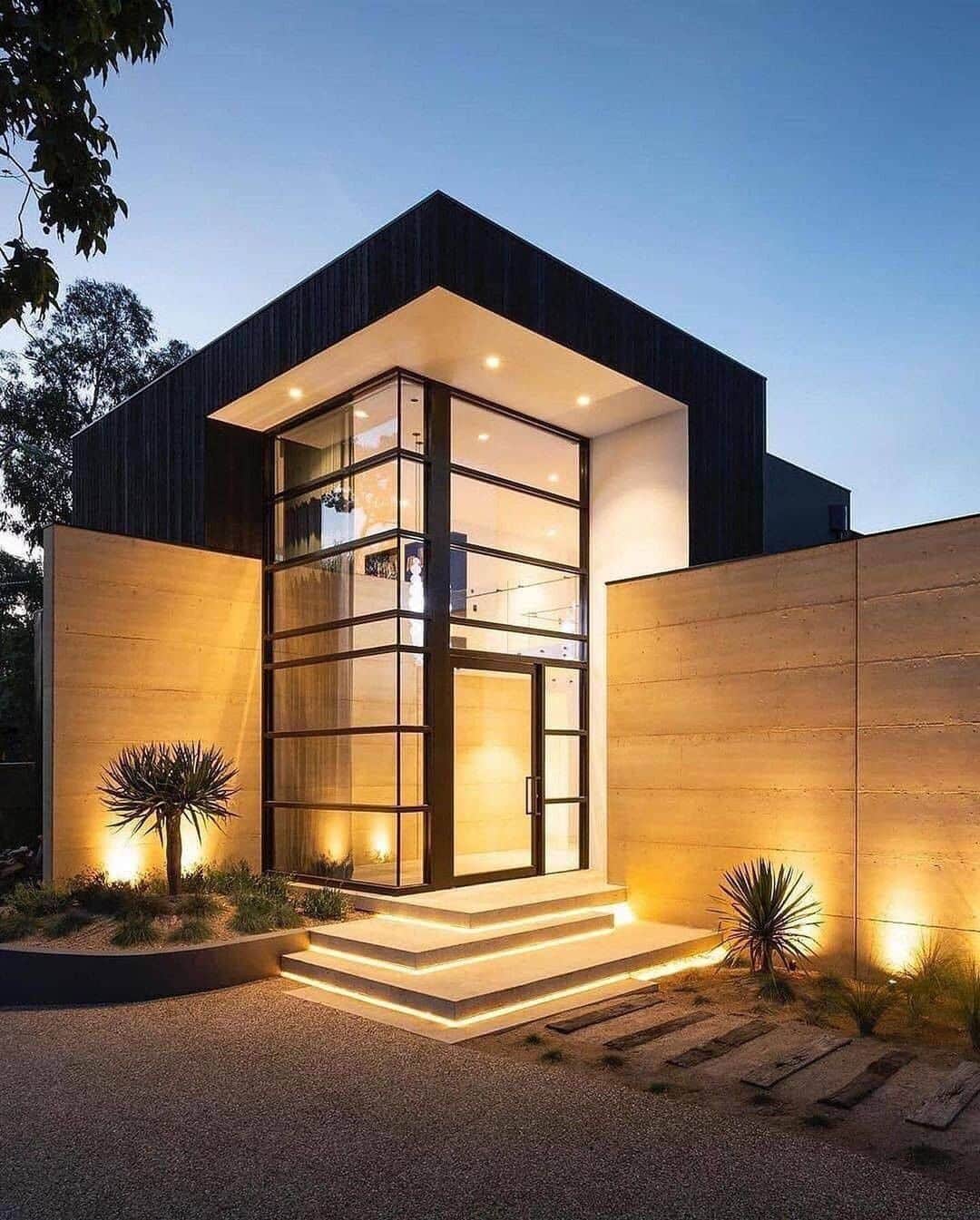 Architecture - Housesさんのインスタグラム写真 - (Architecture - HousesInstagram)「⁣ 𝐅𝐚𝐮𝐜𝐨𝐧𝐬𝐡𝐚𝐰𝐞 𝐏𝐫𝐨𝐣𝐞𝐜𝐭⁣ The simple vertical structure rises above the coastal landscape with a rawness seen in the surrounding nature carried over in the surfaces and materials. The contrast of dark and light flows through the house and the large double height expanse of glass to the entry of the dwelling, lightens the façade further, and allows the reflection of the surrounding trees.⁣ Just A-M-A-Z-I-N-G.🖤 Swipe left to discover it 😉⁣ _____⁣⁣⁣⁣⁣⁣⁣⁣⁣⁣⁣⁣⁣⁣⁣⁣⁣⁣⁣⁣⁣⁣⁣⁣⁣⁣⁣⁣⁣⁣⁣⁣⁣⁣⁣ 📐@littlebrickstudio⁣ 🖋 Designers: Ben Mulholland and Amy Hart⁣ 📍Balnarring Beach, Victoria, #Australia⁣ #archidesignhome⁣ _____⁣⁣⁣⁣⁣⁣⁣⁣⁣⁣⁣⁣⁣⁣⁣⁣⁣⁣⁣⁣⁣⁣⁣⁣⁣⁣⁣⁣⁣⁣⁣⁣⁣⁣⁣ #modernhouses #moderndesign #housedesign#beautifulhouse #designbuild #exteriordesign #luxurymansion #archilovers #luxuryhome #luxuryhouse #bighouse #luxurymansion」1月16日 0時00分 - _archidesignhome_