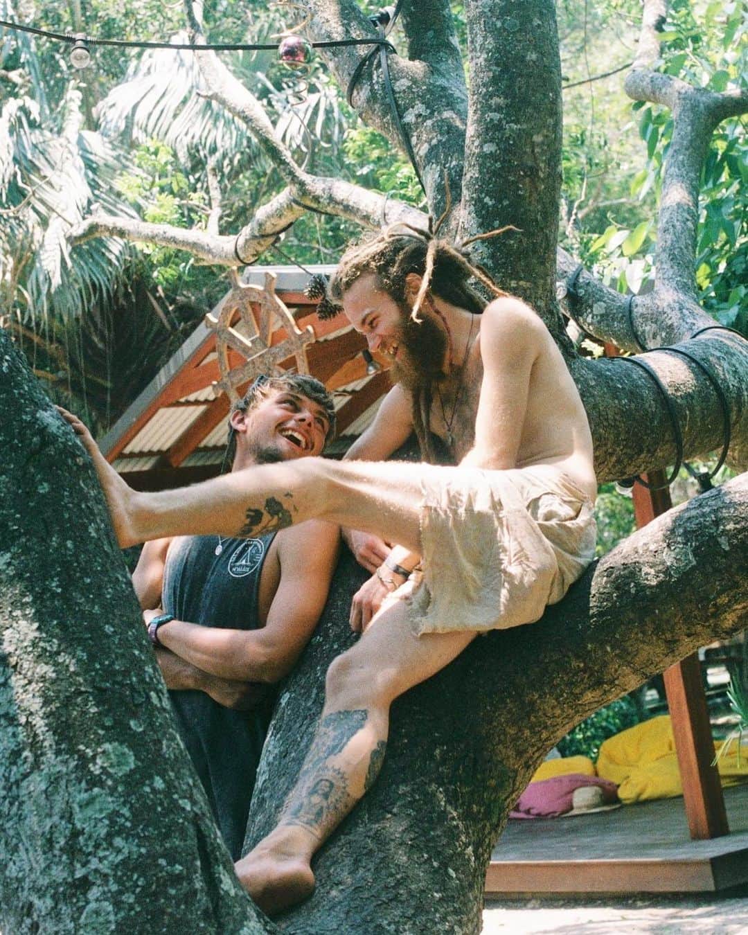 Joe Ideのインスタグラム：「When I was living with hippies, the best and worst things happened every day😂　For example, there's a mouse in my tent, or a sandfly bite me in about 100 places🤮  And I realized a little bit about what normal was. That's why, among the small islands in the south of Japan, I'm seen as a strange person😂」