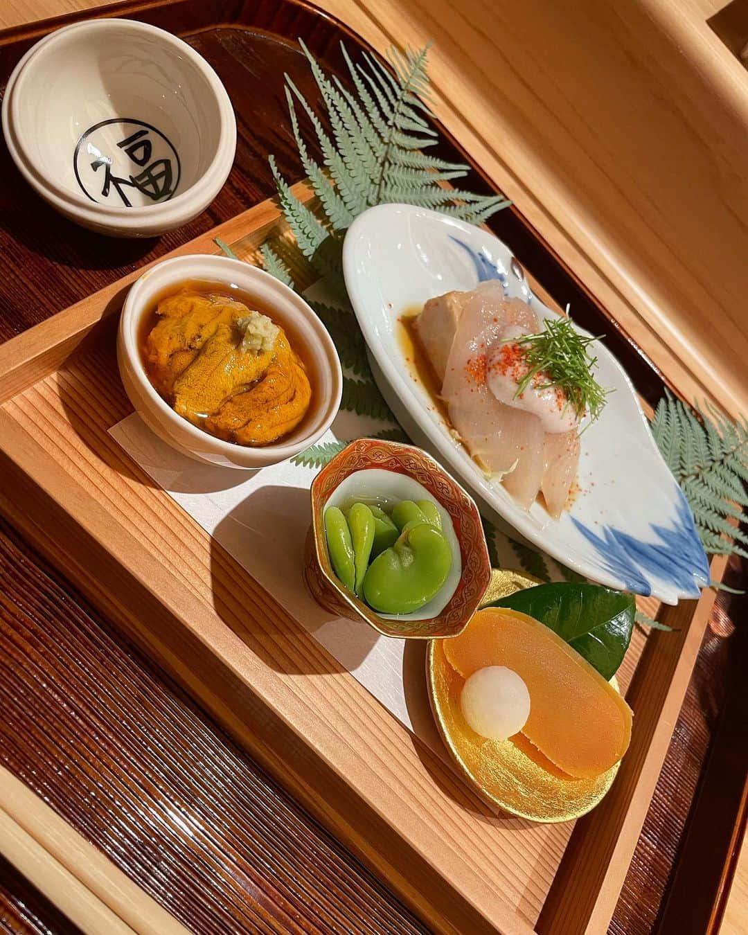 伊東亜梨沙さんのインスタグラム写真 - (伊東亜梨沙Instagram)「大好きなたきやへ🍤 シーズン毎に行けてて幸せ🤤 天麩羅なのにあっさりしてるから毎回ぺろりと完食できる🐷 美味しいご飯は本当に幸せの源💗 . . 少しでも多くの飲食店が無くならないでほしいな😭 . . #たきや #たきや麻布十番 #東京グルメ #tokyogourmet #予約困難店 #foodie #ありログ #麻布十番グルメ #foodstagram」1月16日 0時54分 - arisa__917m