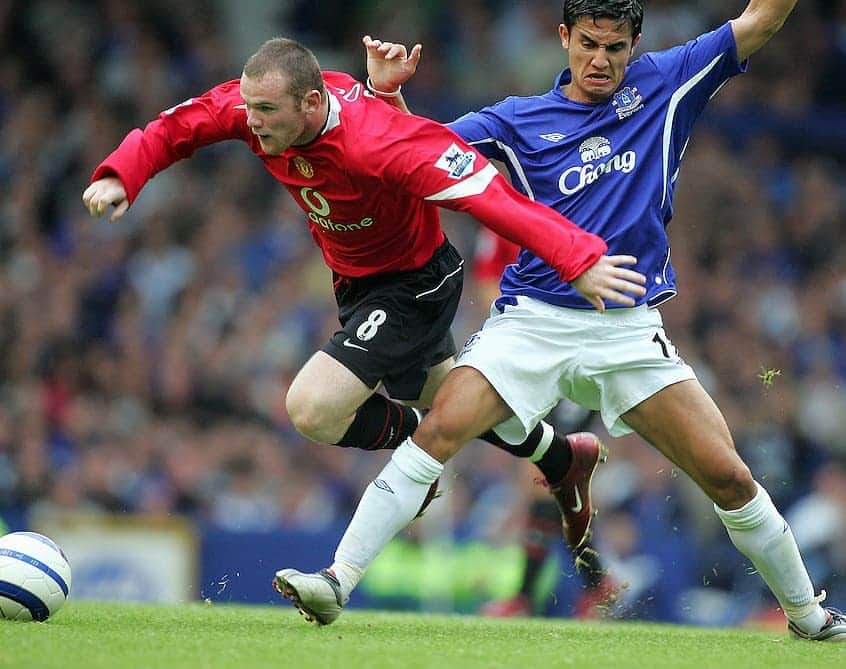 ティム・ケーヒルのインスタグラム：「What an amazing career and an absolute goal machine @waynerooney 💙 Enjoy the next chapter as a manager my friend ⚽📚 #bluefamily #LEGEND」