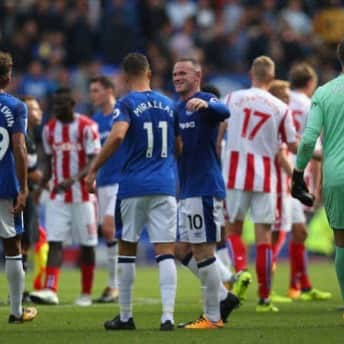 ケヴィン・ミララスのインスタグラム：「What a player 🤩 enjoy you retirement and good luck with your new job @waynerooney」