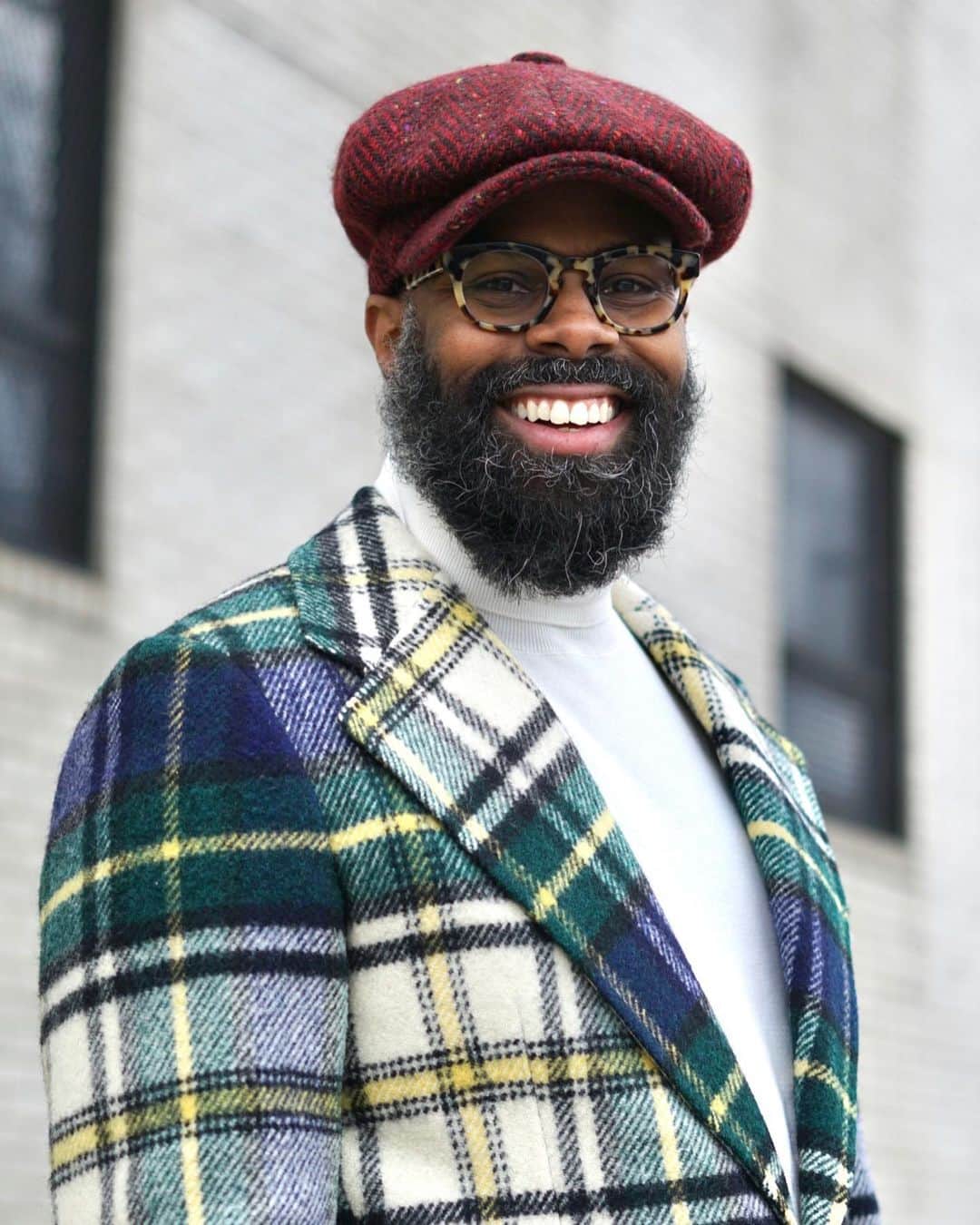 Warby Parkerのインスタグラム：「This week, #wevegotoureyeson: George Myrie (aka @stuylin)! Swipe ➡️ for some style inspiration *chef’s kiss*  📍Location: Brooklyn, NY  💙 Passion project: @Br00klynStuyle, it’s something that I started with my girlfriend to showcase how two individuals from the opposite sex can wear something and not have it be too masculine or feminine for either.  👓 Acetate or metal frames? Both  🏆 Recent win: Landed a campaign with Porsche  🤗 Can’t live without: my glasses (I cannot drive at night without them!)  (George is sporting Kimball in Marzipan Tortoise)」