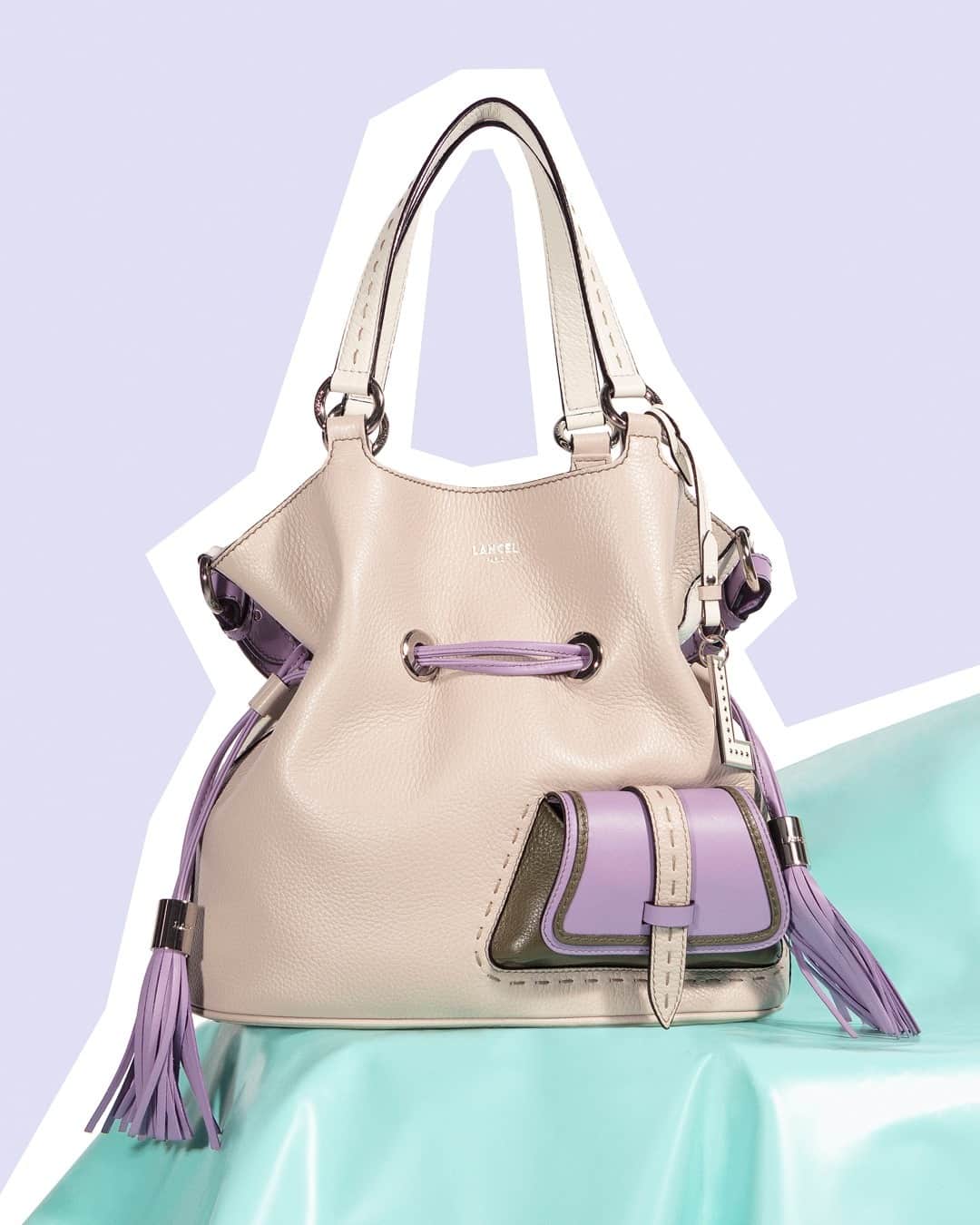 ランセルのインスタグラム：「Mauve envoûtant, rose séduisant et jaune éclatant...  Découvrez vite les jolies couleurs de notre collection SS21 en ligne ou en boutique ! Premier Flirt – Cuir grainé – Multico roche  Bewitching mauve, charming pink and sparkling yellow...  Discover the beautiful colors of our SS21 collection online or in-store Premier Flirt – Grained leather – Multico stone #PremierFlirtByLancel #SS21 #Lancel」