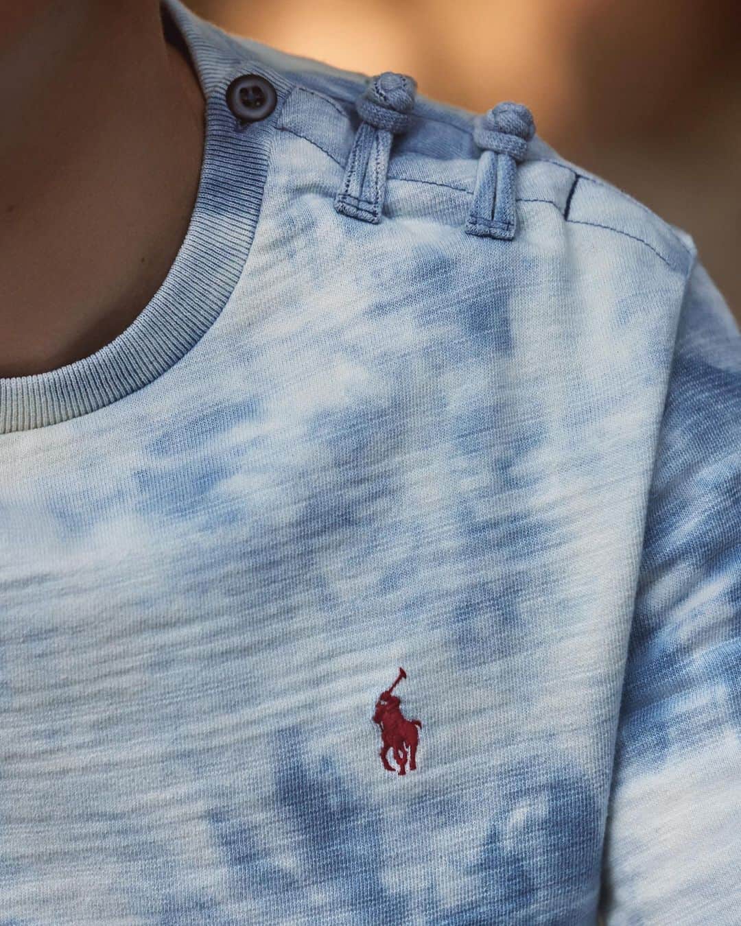 Polo Ralph Laurenさんのインスタグラム写真 - (Polo Ralph LaurenInstagram)「Launching January 27, 2021, Polo by Ralph Lauren. The CLOT Collection limited-edition capsule encompasses a selection of handpicked styles displaying curated fabrication and patterns made modern.  Featured is #EdisonChen, co-founder of #CLOT who's mission aims to bridge cultures through fashion, wearing a tie-dye design accented with the Polo Pony logo boldly appearing at the chest.  Learn more about the full collection via the link in bio.  #PoloXCLOT #PoloRalphLauren」1月16日 2時55分 - poloralphlauren