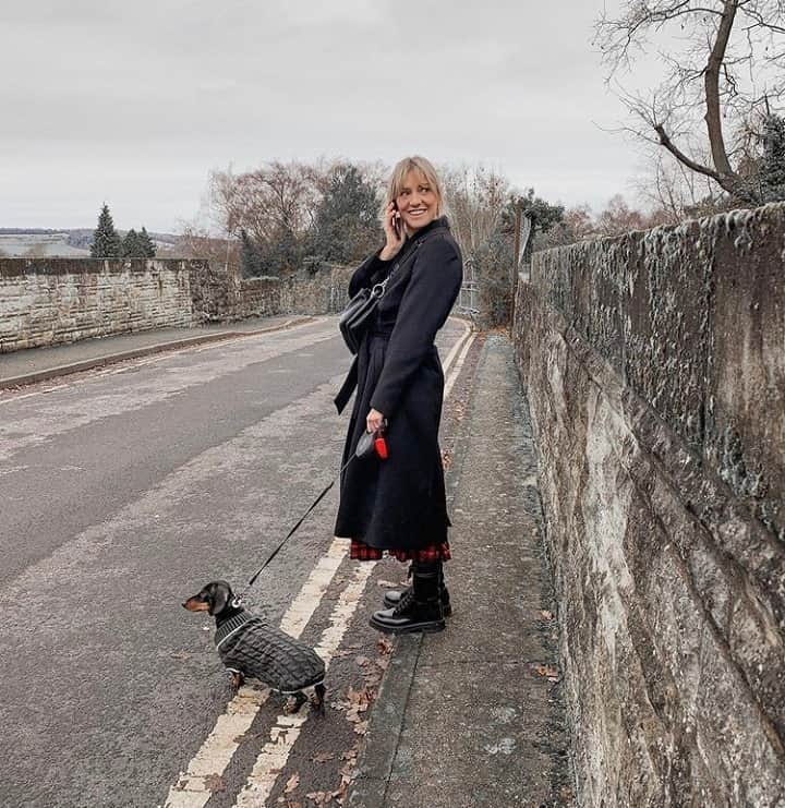 のインスタグラム：「@pascale.banks out and about in her BEVERLEY boots ⁠ ⁠ ⁠ ⁠ ⁠ ⁠ ⁠ ⁠ ⁠ ⁠ ⁠ ⁠ ⁠ ⁠ ⁠ ⁠ ⁠ ⁠ ⁠ #grenson #girlsingrenson #grensongirls #womensbrogues #brogues #womenswear #womensshoes #womensfashion #peopleingrenson」