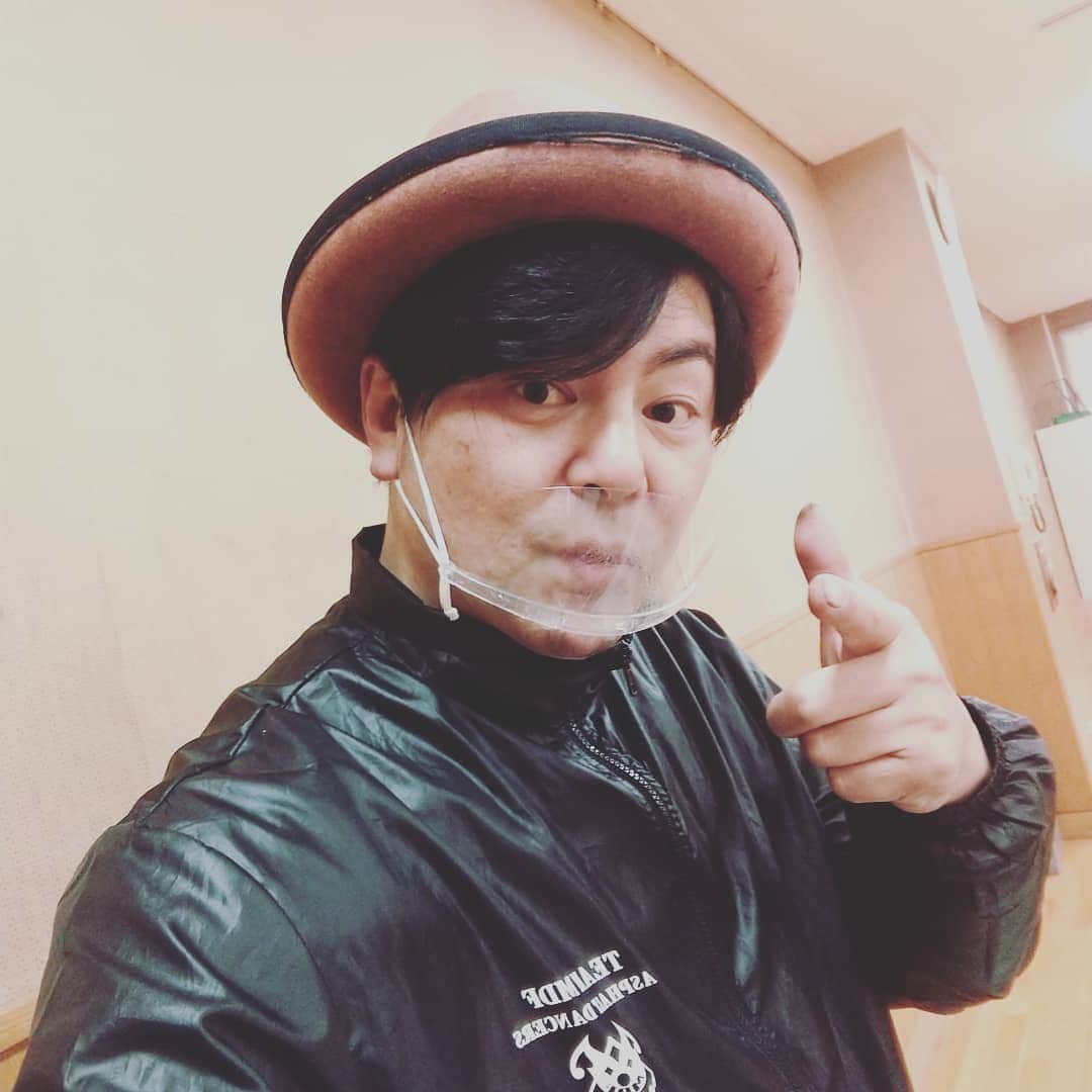 笠原康哉さんのインスタグラム写真 - (笠原康哉Instagram)「神戸本庄小学校でパフォーマンス  リピート２年ぶりです  楽しんでいこうね」1月16日 12時50分 - panicrew_kassan