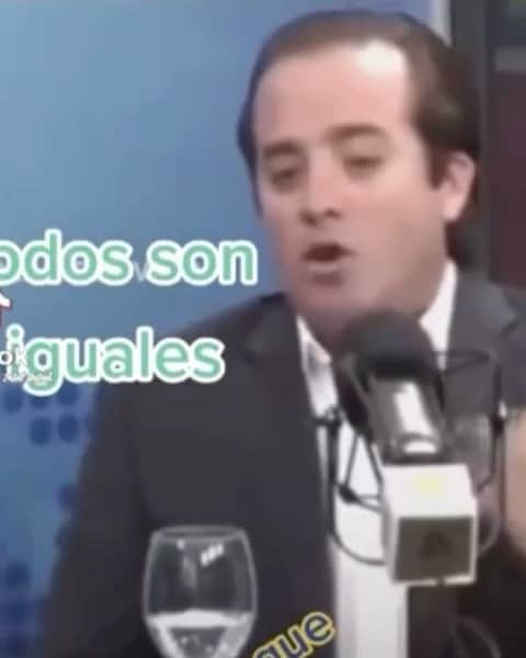 ジョーダン・ノルベルトのインスタグラム：「@jose_paliza es muy temprano verdad para empezar a postear estos. Videos, espero tu respuesta., #amomipais」