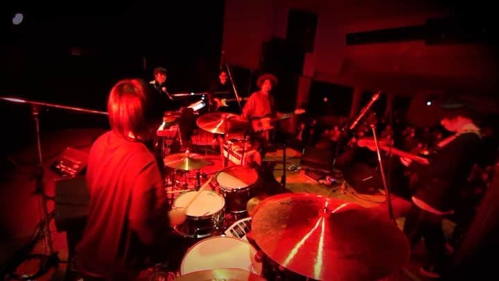 吉澤響のインスタグラム：「20201220 梅田TRAD 『MOTOR』/ セカイイチ  #セカイイチ #live #drums #drummer #gretsch #gretschdrums #istanbulagop」
