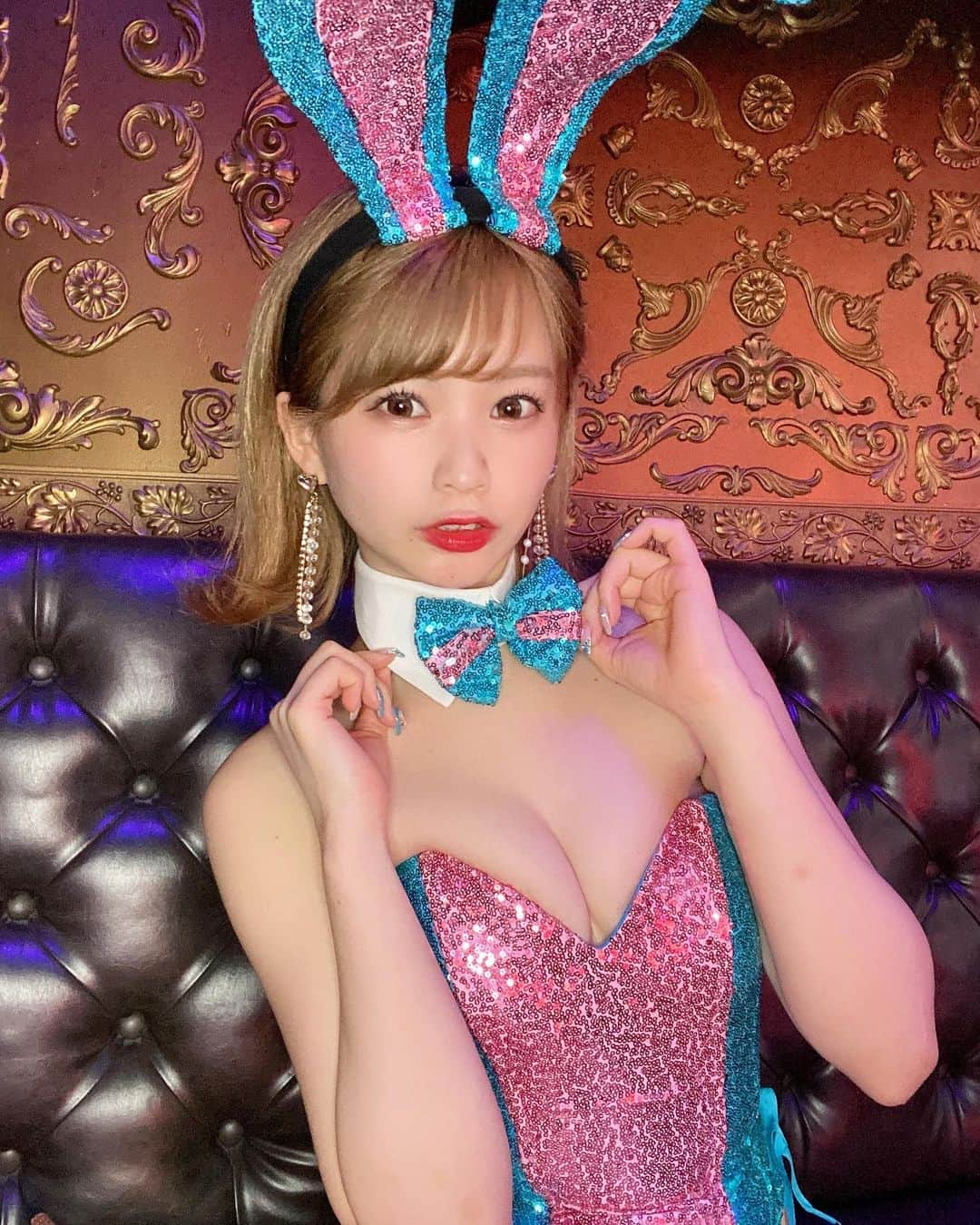 あおさんのインスタグラム写真 - (あおInstagram)「うさぎさん🐰 . . .  #バーレスク東京#バーレスク#バーレスク東京第7世代 #burlesque#burlesquetokyo #roppongi#show#instagram#likeforlike #ootd#女の子#TOKYO#camera#l4l#池袋#六本木#歌舞伎町#新宿#instafashion#モデル#model#東京#hair#fashion#portrait#make#バニーガール」1月16日 13時03分 - ao_burlesque