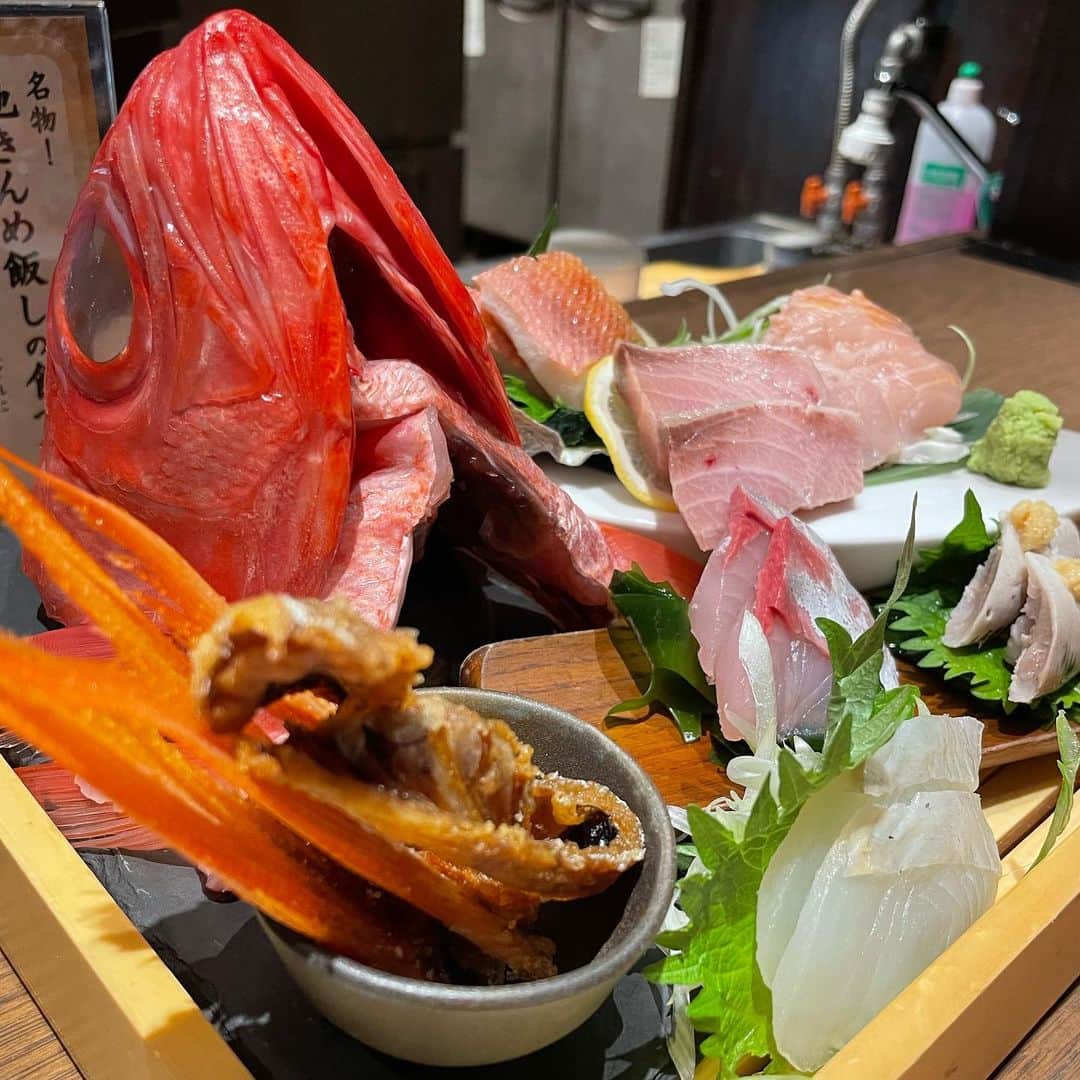 ぐちチャンネルのインスタグラム：「金目鯛@銀座 最高に魚がうまいお店を見つけた🥰  #銀座ディナー #銀座グルメ #東京グルメ #TikTok」