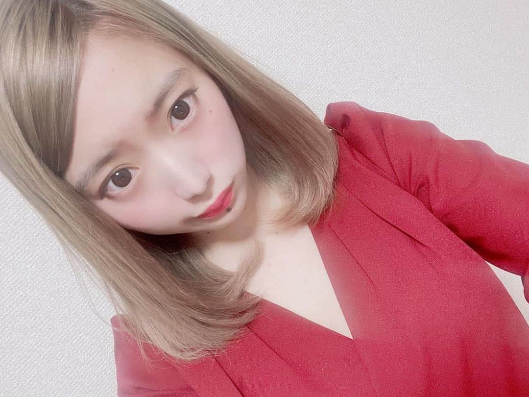 麻衣愛のインスタグラム：「おはひめちゃんです🐰 最近はやおきさん💭 まだおねむやなあ💭 前髪なしもありー？ すきくださいっ🥰  ﻿ ﻿ #ひめかわいい #最凶ロック　#グラビア　#グラビア﻿ #グラドル　#ひめかわいい　#portrait﻿ 🇺🇸 #Cosplayer #Idol #Model #follow  #follome #Japanese ﻿ #kol ﻿ ﻿ 🇨🇳 #自拍　#角色扮演 #偶像 #模型 可爱 #关注  #关注我 #关注者 #日语 ﻿ ﻿ ﻿ 🇰🇷 #셀카 #코스프레 #아이돌 #모델 #귀여운 #팔로우 #나를따르라」