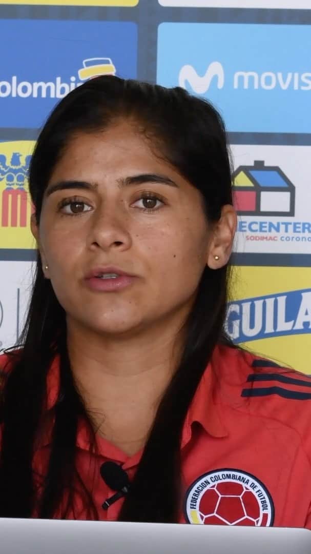 サッカー コロンビア代表チームのインスタグラム：「Nuestro D.T. Nelson Abadía, @catausme y @linda__caicedo11 nos contaron sus sensaciones de este ciclo de preparación de la Selección Colombia Femenina  #VamosColombia 🇨🇴」