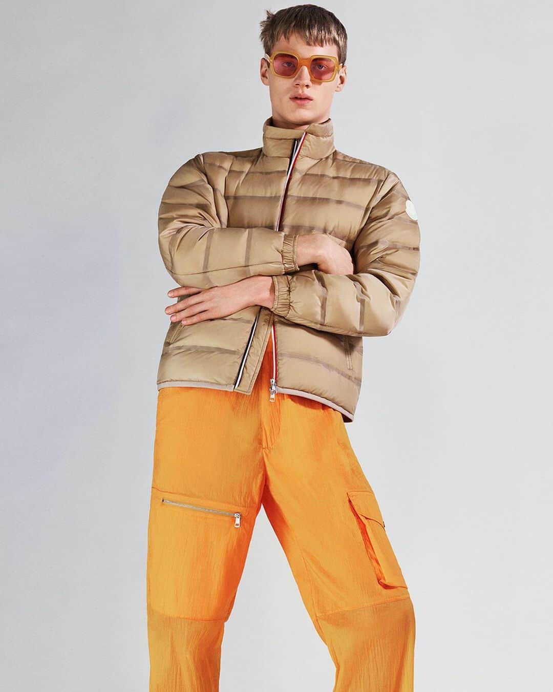 エルエヌシーシーのインスタグラム：「As they continue to reimagine Moncler for now, Sergio Zambon and Veronica Leoni’s transportative designs look to post-lockdown future. 2 Moncler 1952's new season collection serves as a reminder of the world beyond the four-walls we have grown tired of being confined within. One day again, hopefully soon, we can all safely explore this world. @monlcer #MONCLERGENIUS #moncler1952」