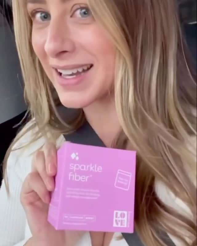 Target Styleのインスタグラム：「There's A LOT of newness in the #TargetBeauty aisle! @LoBosworth picks up her @LoveWellness must haves. ✨」