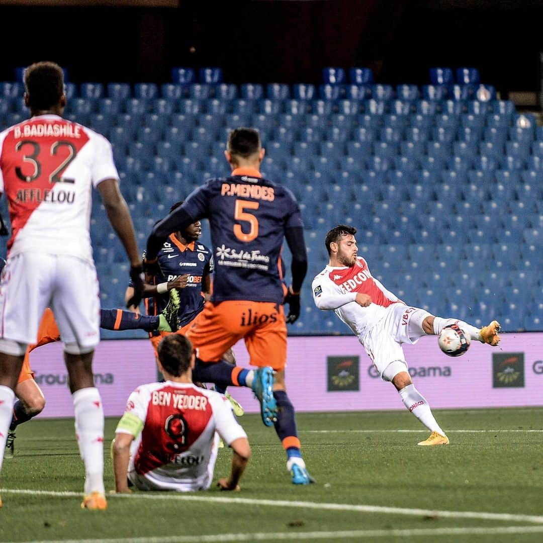 リーグ・アンさんのインスタグラム写真 - (リーグ・アンInstagram)「🤝 @kevin_volland x @wissbenyedder ! . @mhscofficiel 🆚 @asmonaco (2-3) . #Ligue1UberEats #Monaco #ASM #MHSC #Montpellier」1月16日 7時38分 - ligue1ubereats