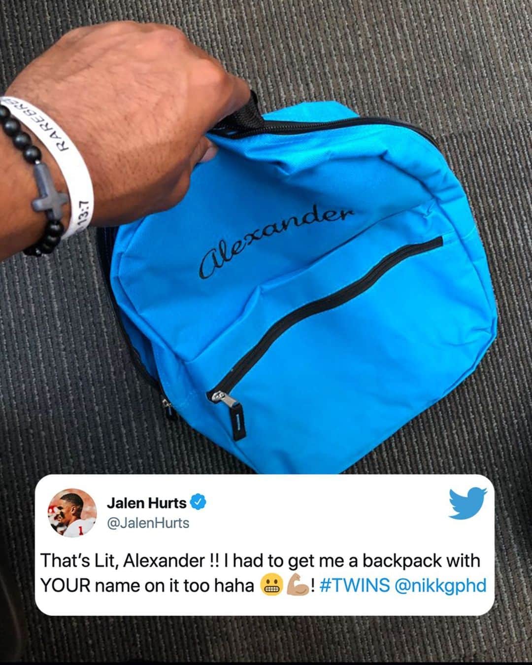 スポーツセンターさんのインスタグラム写真 - (スポーツセンターInstagram)「This mom reached out to Jalen Hurts about her son repping his name on a backpack; Hurts responded and returned the favor 🙌」1月16日 7時49分 - sportscenter