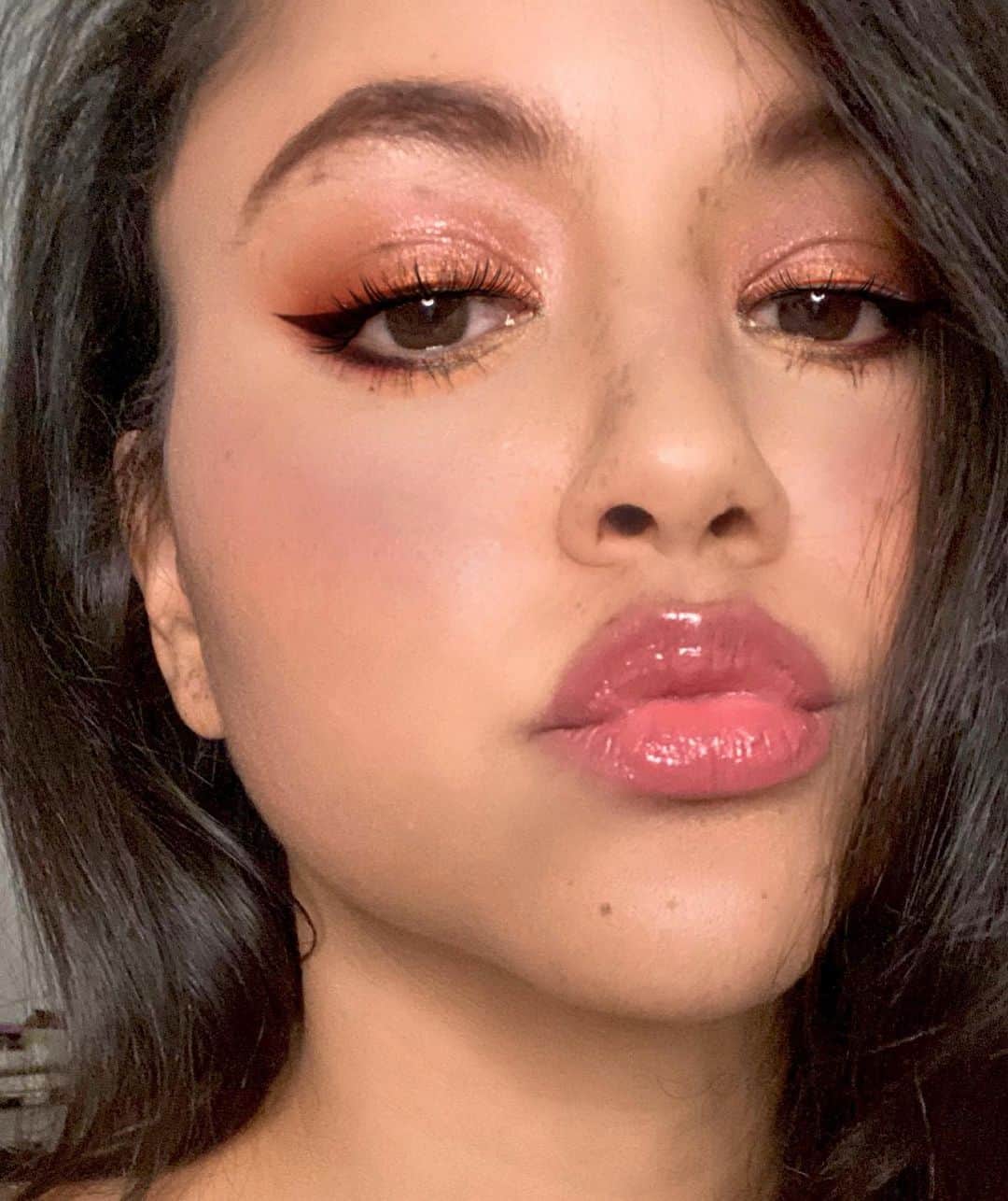 キャット・デルーナのインスタグラム：「Now you can request a personal video Shout out on my Cameo page! You can even text me!! Please keep it respectful, this isn’t an only fans account lol! Love you all! Link in bio!」