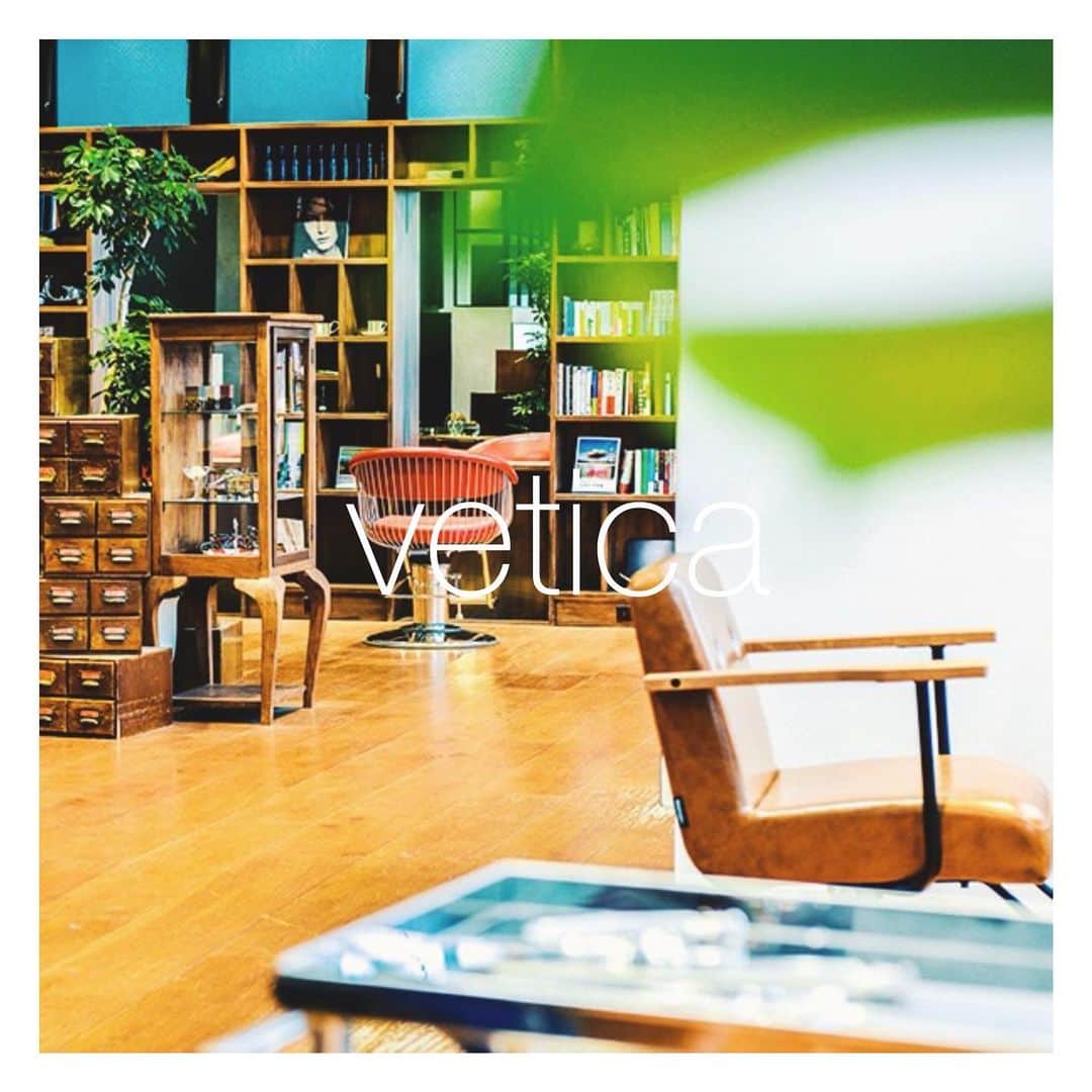 veticaのインスタグラム：「▼ vetica感染予防対策に関して▼  VeLO veticaでは、換気、店内や備品の消毒などの衛生管理を徹底した上で、  引き続き19時までの時間短縮営業とさせていただいております。  つきましてはお客様にもご協力をお願いすることもございますが、よろしくお願い致します。  ●お客様ご来店時の検温を実施させていただきます。  検温で37.５°C以上の熱がある場合はご予約の変更をお願い致します。  ●ご来店時の手指のアルコール消毒（入口に消毒液をご用意しております)をお願い致します。  ●マスク着用での施術  お客様のマスクを着用した状態での施術をお願いしております。マスクの替えをお持ちいただくことをおすすめします。）  ●飛沫感染予防の為、シャンプーブースでの会話を控えさせていただいております。  ●2週間以内の海外渡航履歴のある方、同じく2週間以内に渡航履歴がある方との接触がある方、体調に不安のある方、ご来店のお断りをさせて頂いております。  2週間経過後にお待ちしております。  皆様の健康と安全を第一に  安心してご来店いただけるよう、スタッフ一同、感染防止対策を徹底して参りますので  お客様のご理解とご協力を何卒宜しくお願い申し上げます。   #vetica」