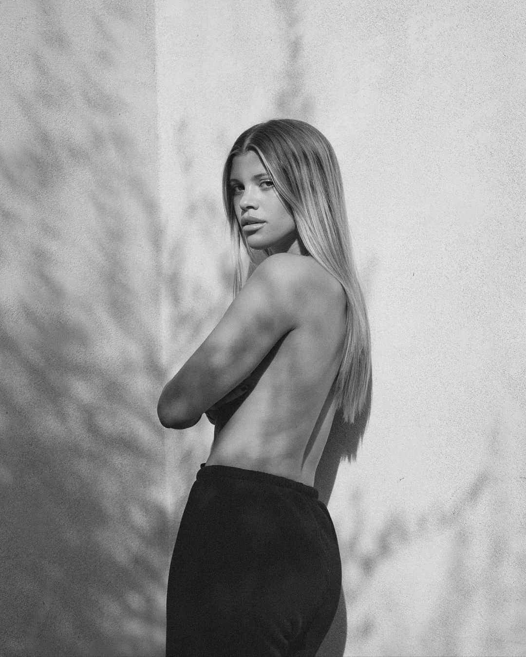 ソフィア・リッチーのインスタグラム：「Warm day」