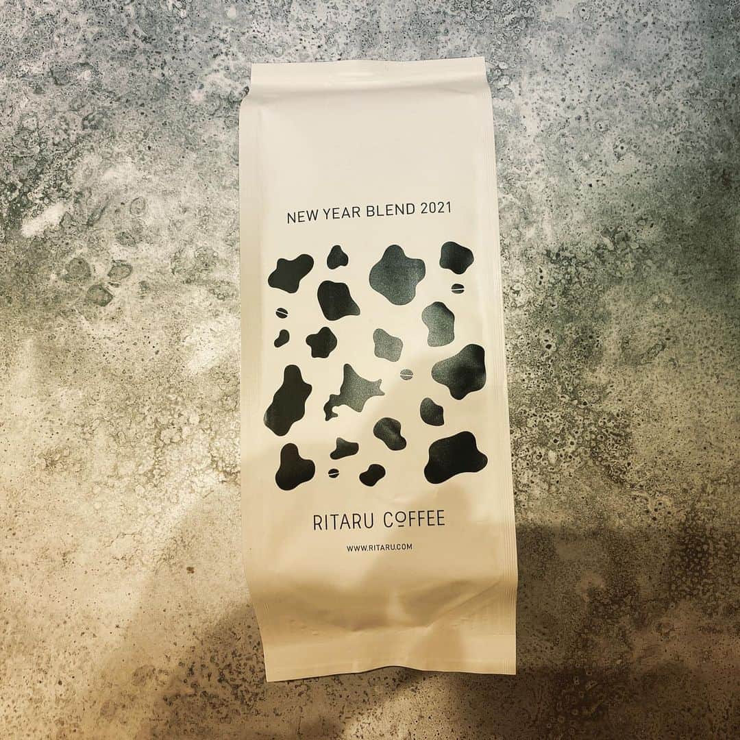 廣岡俊光のインスタグラム：「. @ritarucoffee  会社帰りの豆購入 2021年ブレンド見つけました.*˚ . #ritarucoffee #リタルコーヒー #コーヒー #コーヒーのある暮らし #珈琲時間 #札幌カフェ #北海道カフェ #北海道 #札幌」