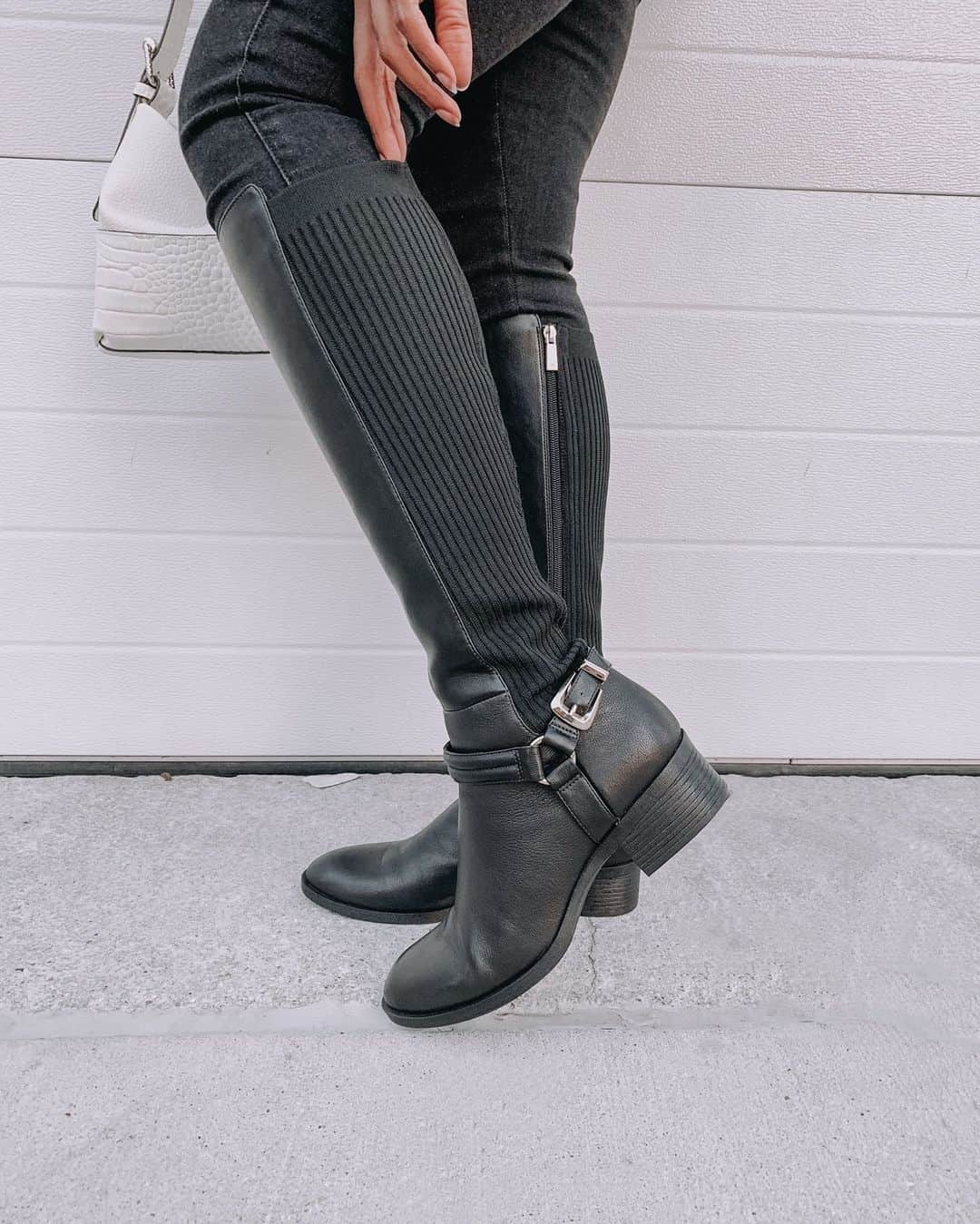 ケネスコールさんのインスタグラム写真 - (ケネスコールInstagram)「There’s a lot riding on the next few months…@itsbritneycole gets ready for the path ahead in our Levon riding boot. #ShoesWisely #WinterWear #StaySafe  When you shop at KennethCole.com, we’ll donate to THE MENTAL HEALTH COALITION – a life-changing movement working to destigmatize all mental health conditions. Info link in bio.」1月16日 11時00分 - kennethcole