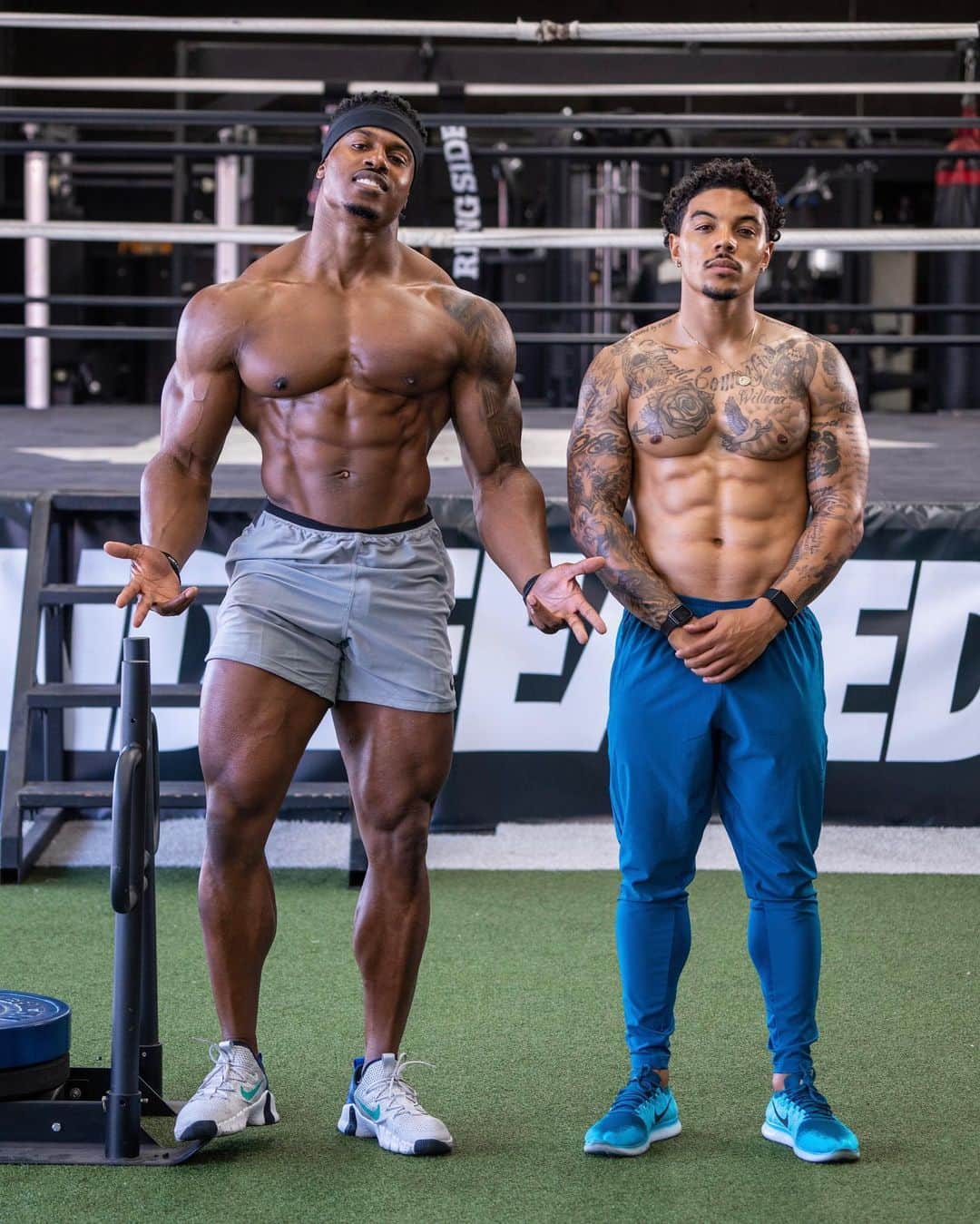 Simeon Pandaさんのインスタグラム写真 - (Simeon PandaInstagram)「Filmed an INTENSE plyo cardio routine with @adotty10 today 🔥 This one is not for the faint of heart 😅 will be on both our YouTube channels soon, make sure you’re subscribed 👊🏾  👉 YouTube.com/simeonpanda  📸 by @evnchn  👉 Be sure to SUBSCRIBE to my YouTube channel: YouTube.com/simeonpanda 👈⁣⁣⁣⁣⁣⁣⁣⁣⁣ Many more 🏠 home workouts all FREE at Youtube.com/simeonpanda ⁣⁣⁣⁣⁣⁣⁣⁣⁣ ⁣⁣⁣⁣⁣⁣ 💊 Follow @innosupps INNOSUPPS.COM ⚡️ for the supplements I use👌🏾⁣⁣⁣⁣⁣⁣⁣ ⁣⁣⁣⁣⁣ #simeonpanda」1月16日 11時10分 - simeonpanda