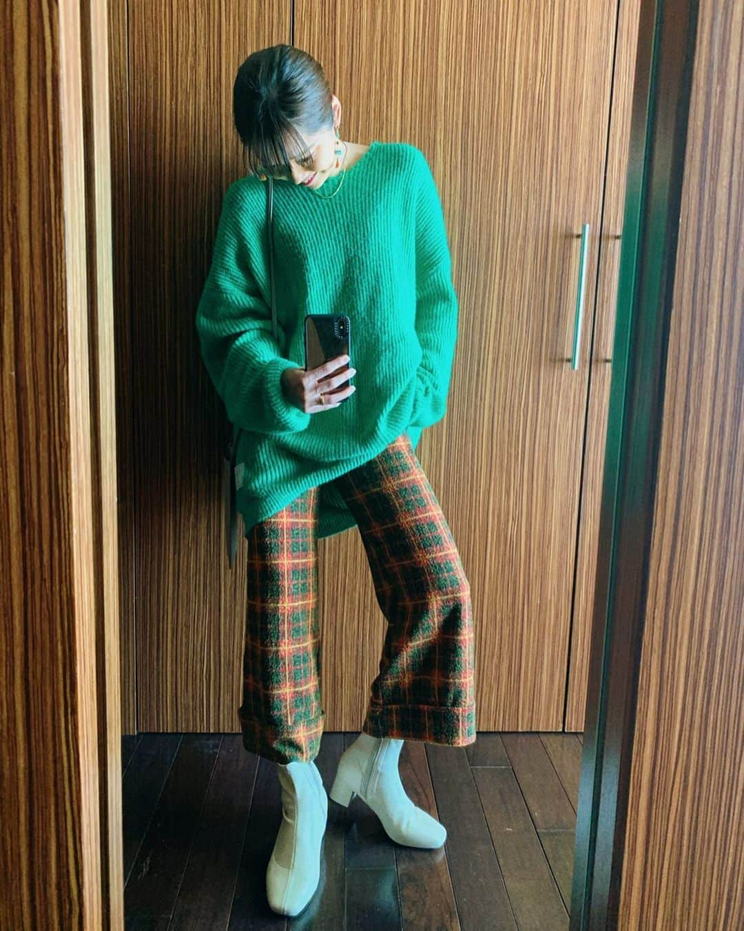 マイコ さんのインスタグラム写真 - (マイコ Instagram)「* 💚🧡🤍 いつかの服。 同じ服を何年も着るタイプ。」1月16日 11時54分 - maicorori