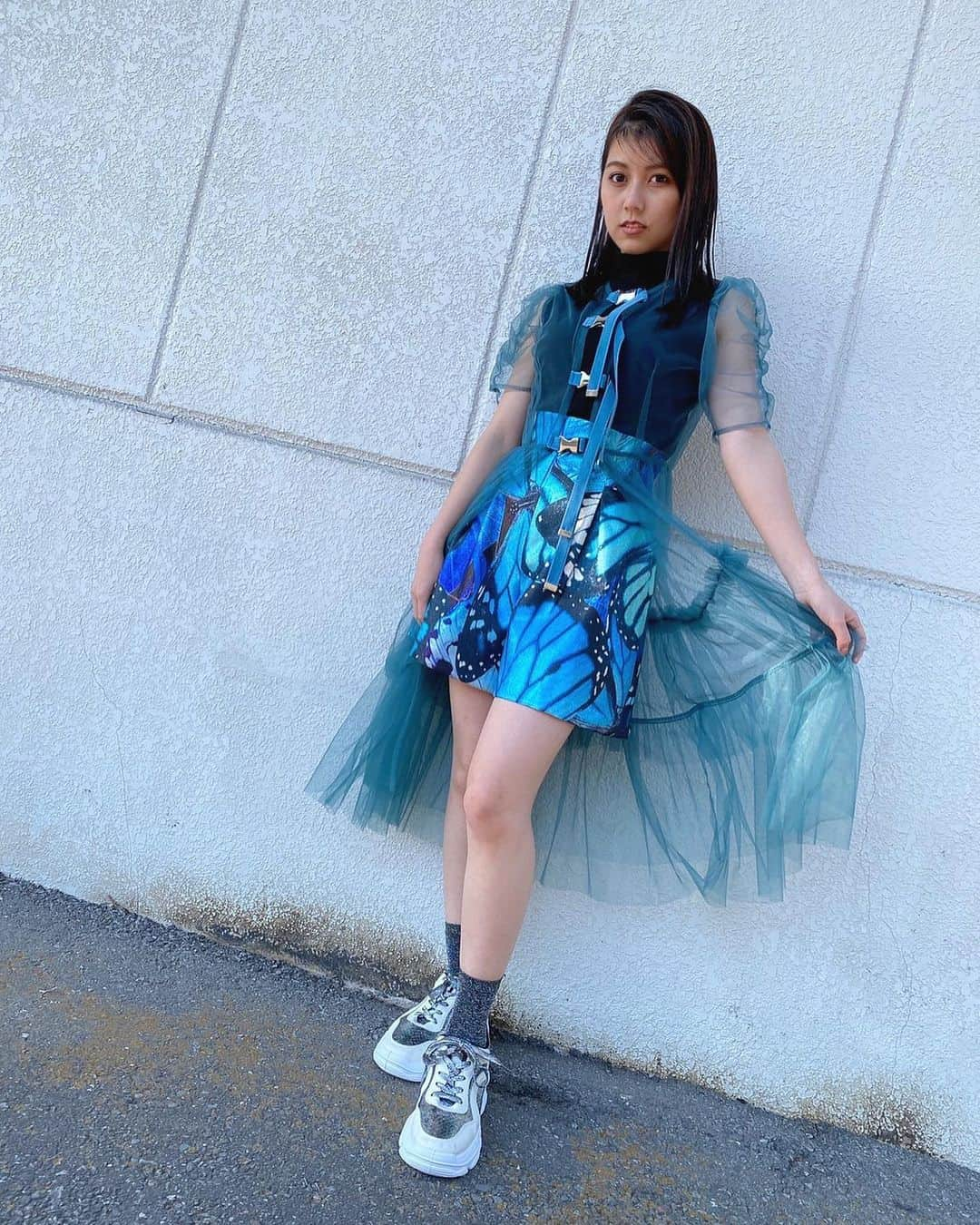 鈴木萌花さんのインスタグラム写真 - (鈴木萌花Instagram)「こんにちは🦋﻿ ﻿ ﻿ 今、公開されました~！﻿ ﻿ ﻿ ﻿ ❤︎アメフラっシ 公式YouTube❤︎﻿  『BAD GIRL』Music Video﻿ ﻿ ﻿ ﻿ この間、二つ目のMVが公開されたばかりで、また一つ作っていただけて、みなさんにお届けできることが、本当に嬉しい気持ちでいっぱいです。﻿ ﻿ みなさんにも、沢山の関わってくださったスタッフさんにも、感謝しています。﻿ ﻿ これから先、このMV達が、色んな人や色んな国、色んなところに届くよう、羽ばたいて行きたいです。🦋✨﻿ ﻿ I'll get out of a shell!﻿ ﻿ #YouTube #musicvideo #MV #アメフラっシ #愛来 #市川優月 #小島はな #鈴木萌花」1月16日 12時05分 - amefurasshi_moeka_official_