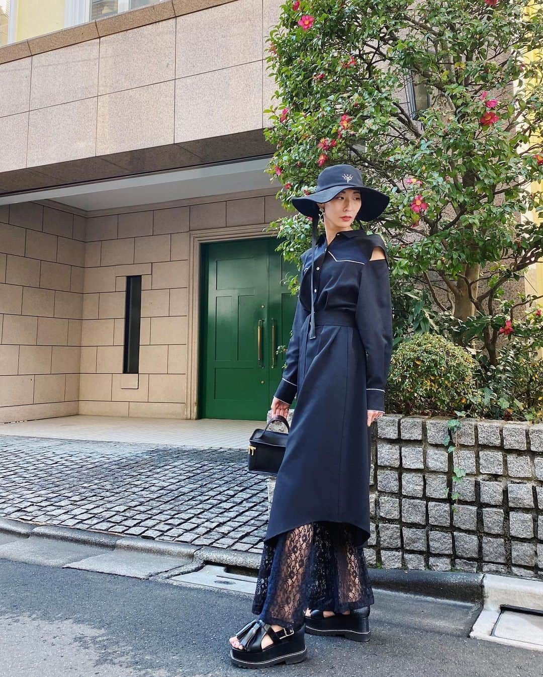 PAMEO POSE 表参道さんのインスタグラム写真 - (PAMEO POSE 表参道Instagram)「【Hana4 2021SS STYLE 02】 ✔️Infinity Backet Hat ✔️Magician's Rose Pierce ✔️Emperor Dress ✔️Aura Pants  🟣Hana4(はなよ) アーティスト／アートディレクター／ネイルデザイナー 自身の原点である”ネイルアート”を軸に、アート／テキスタイル／イラストレーションなどの制作活動から、アートディレクションまで、国内外問わず幅広く活動するアーティスト。  instagram @hana4 / @hana4art   #Hana4 #UnioMysticaCard #タロットカード #tarotcard #大アルカナ #2021spring #2021ss #pameopose #pameoposejewerly #pameoposeomotesando #パメオポーズ #tokyo #harajuku #omotesando #pameopose_shop #parco #渋谷パルコ #渋谷PARCO」1月16日 12時12分 - pameopose_snap