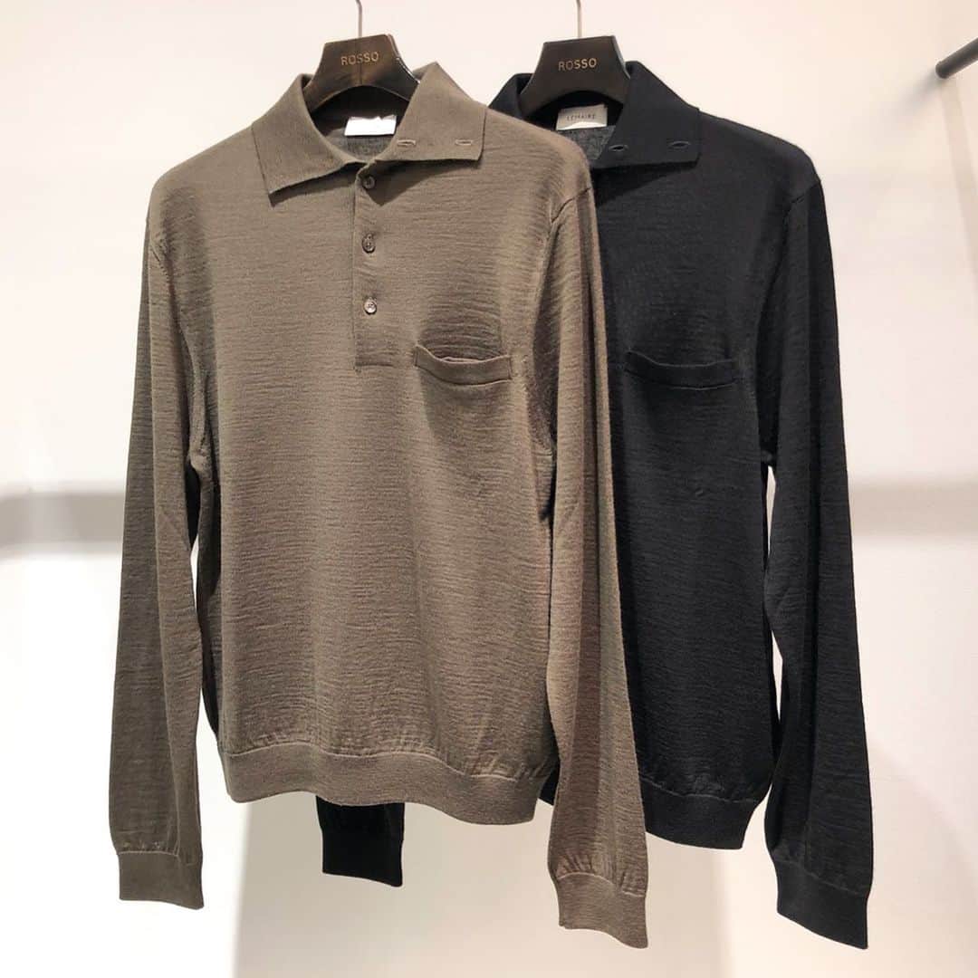 のインスタグラム：「【LEMAIRE】  "LONG SLEEVE POLO" col : D BROWN、BLACK ¥39.600+TAX →40%OFF!  お取り扱い店舗﻿ ◾︎ROSSO ミント神戸店﻿ Tel : 050-2017-9117 ﻿  ※この商品は店舗通販可能です。 ※上記店舗のみでのお取り扱いにつき、お問い合わせにつきましても上記の店舗までお願い致します。﻿ ﻿ ﻿ #urbanresearchrossomen﻿ #rossomen﻿ #urbanresearch﻿ #lemaire  #urbanresearchrosso_kobe﻿」