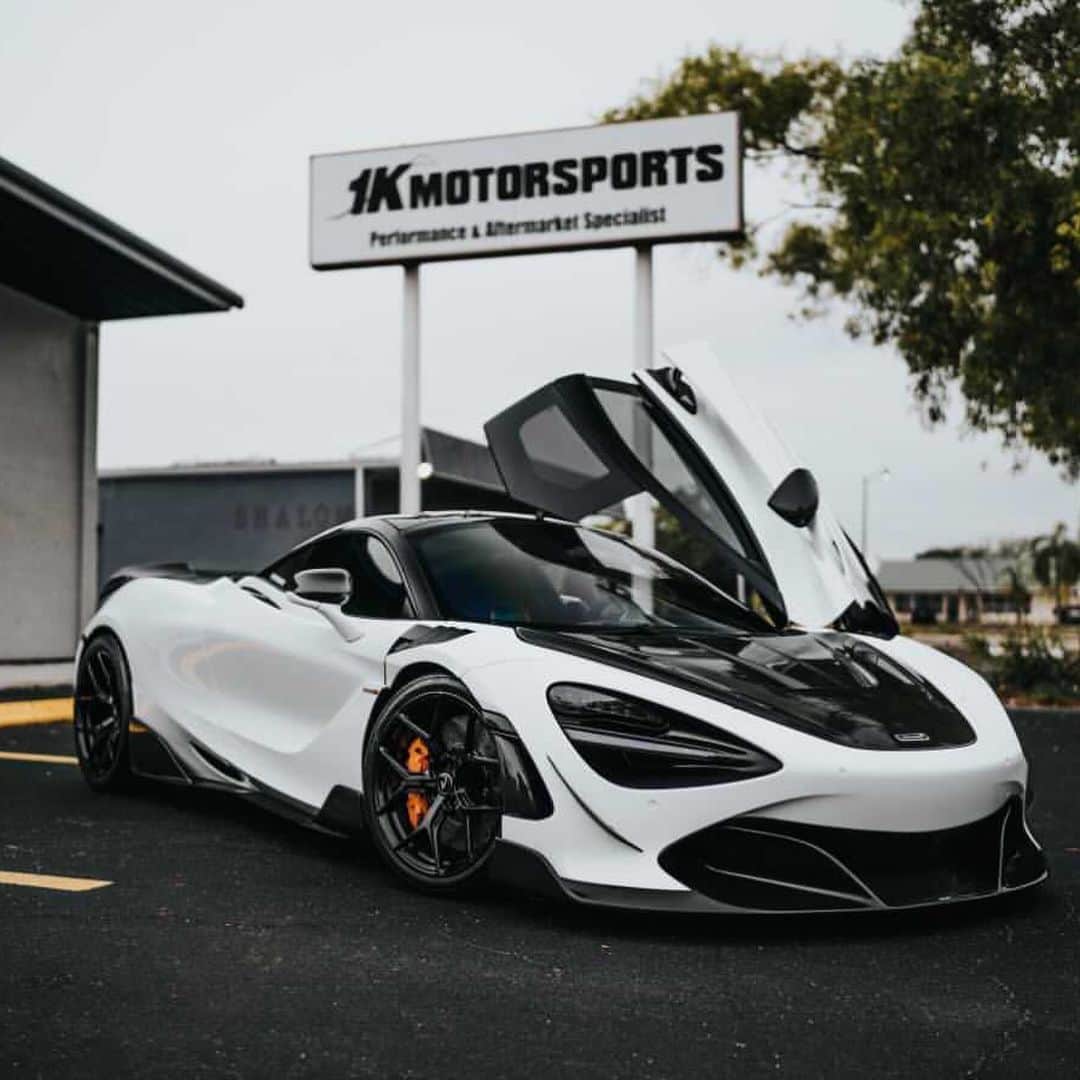 CarsWithoutLimitsさんのインスタグラム写真 - (CarsWithoutLimitsInstagram)「@1KMotorsports takes the 720 👑 with @austinedal’s #McLaren 720S. Dripping in @ryft.co Carbon Fiber and full race exhaust, Tuned and Built by @1KMotorsports. 🚀  #carswithoutlimits #mclaren #720s」1月16日 12時28分 - carswithoutlimits