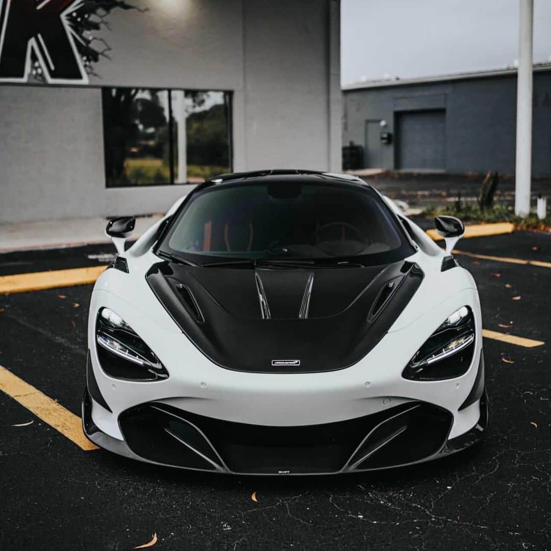 CarsWithoutLimitsさんのインスタグラム写真 - (CarsWithoutLimitsInstagram)「@1KMotorsports takes the 720 👑 with @austinedal’s #McLaren 720S. Dripping in @ryft.co Carbon Fiber and full race exhaust, Tuned and Built by @1KMotorsports. 🚀  #carswithoutlimits #mclaren #720s」1月16日 12時28分 - carswithoutlimits
