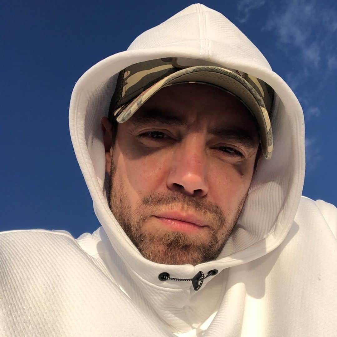 muratdalkilicのインスタグラム：「Hikayede kalmamalıymış 💫」